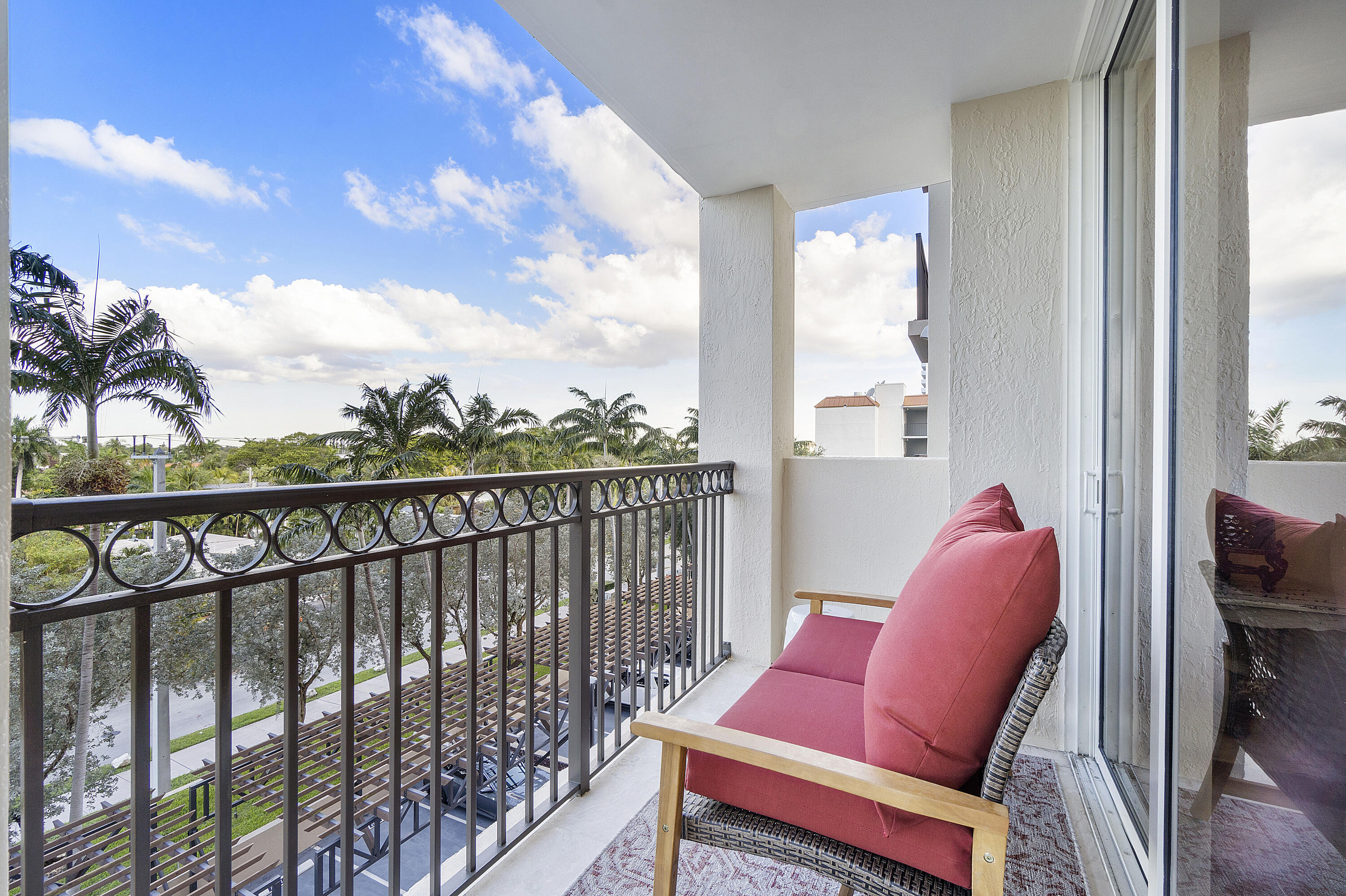 2011 N Ocean #304, Fort Lauderdale FL 33305