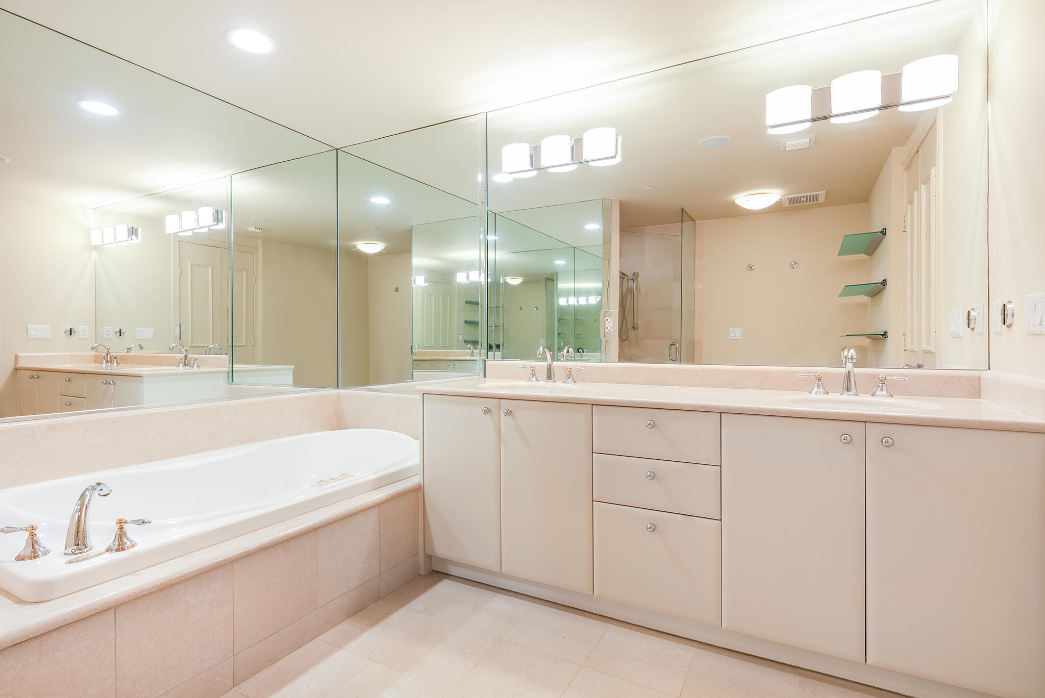 2110 N OCEAN #15D, Fort Lauderdale FL 33305