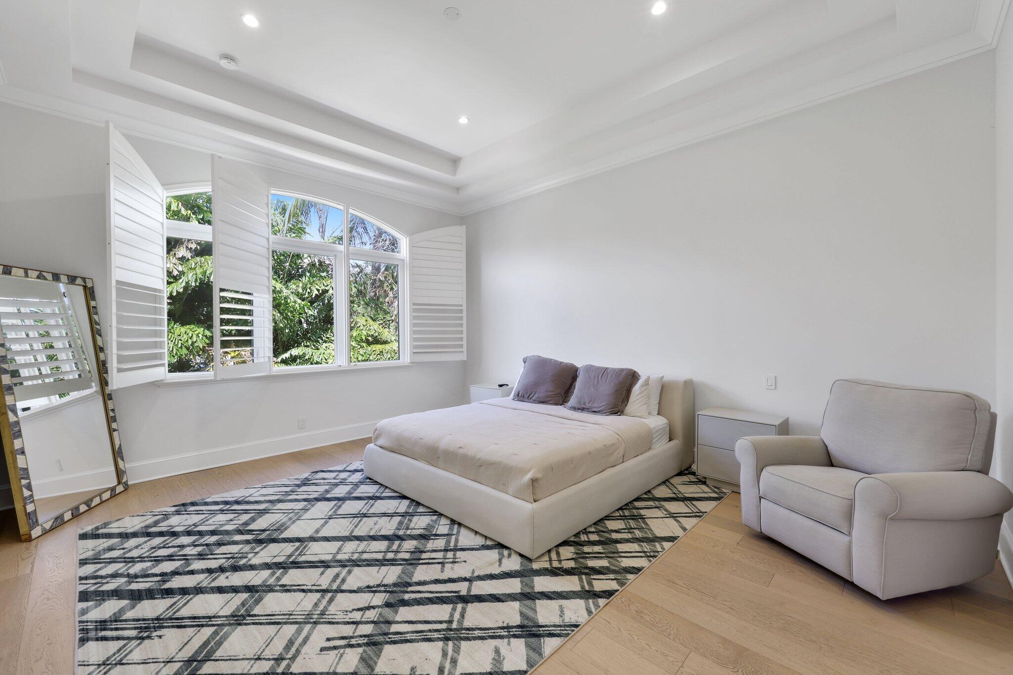 755 W Fern, Boca Raton FL 33432