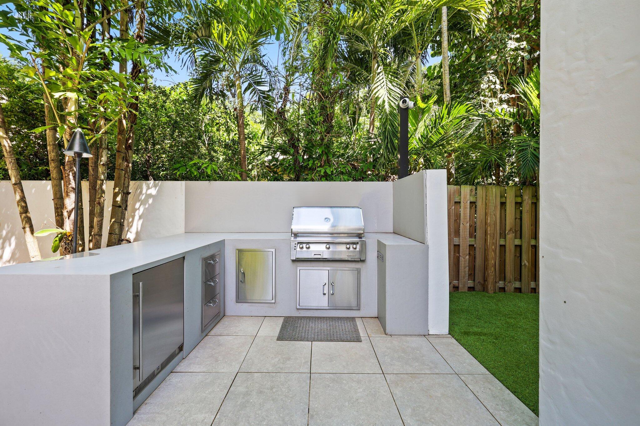 755 W Fern, Boca Raton FL 33432