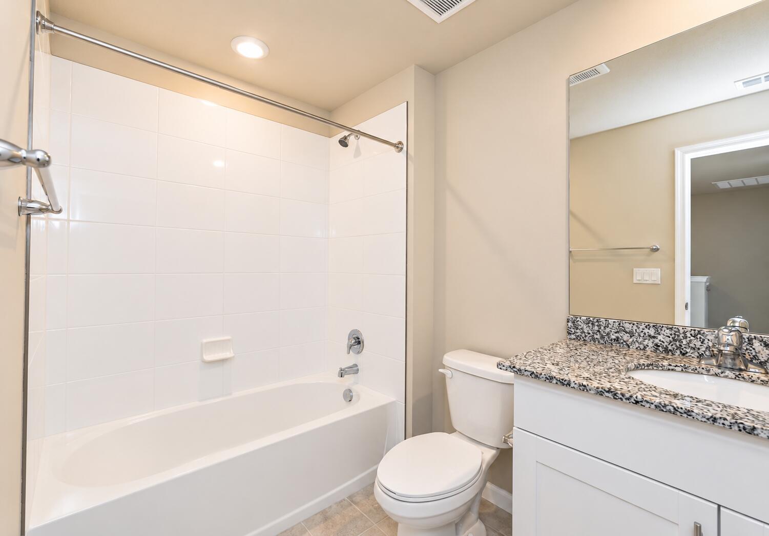5648 MENTMORE, Mangonia Park FL 33407