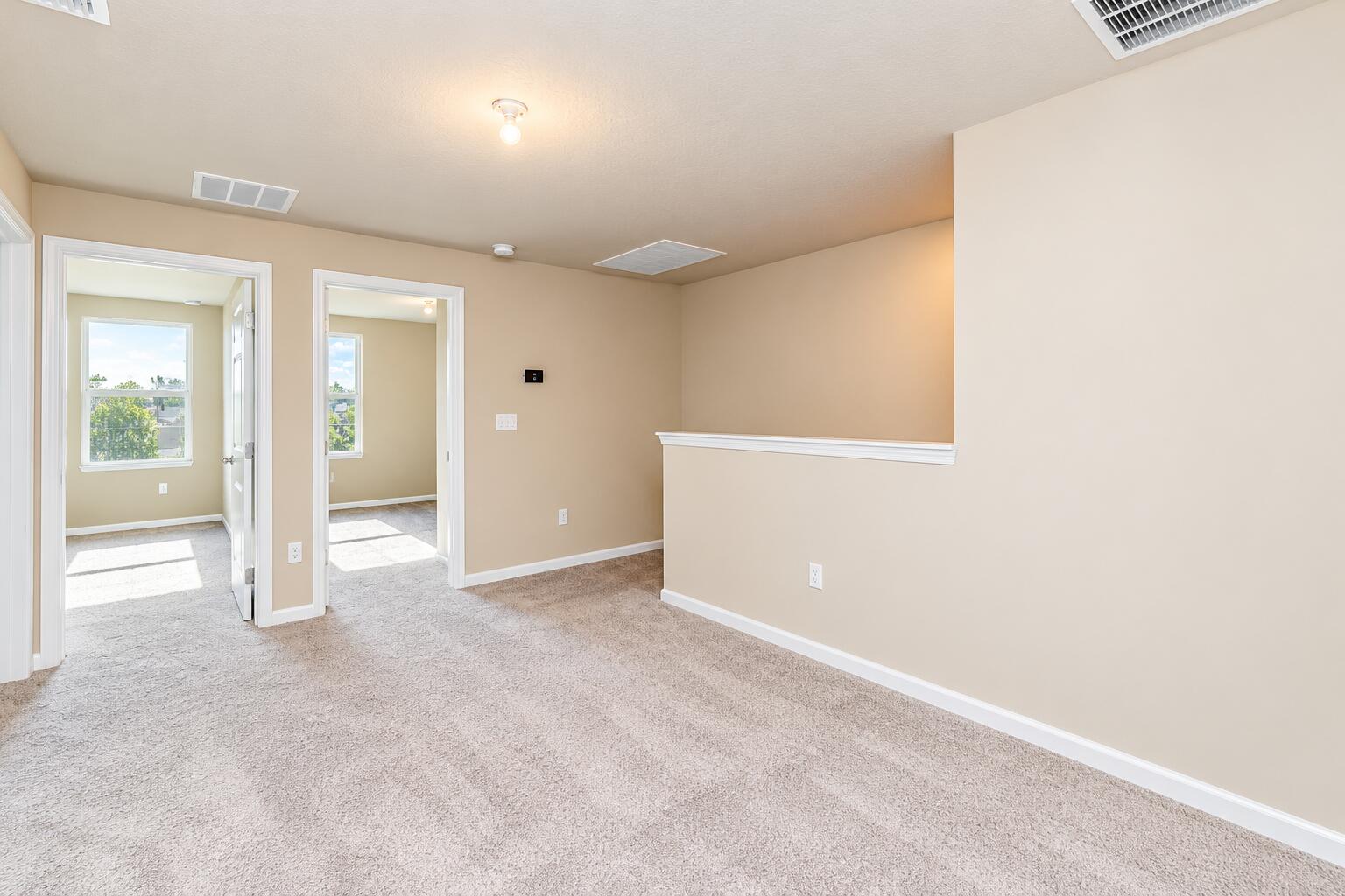 5648 MENTMORE, Mangonia Park FL 33407