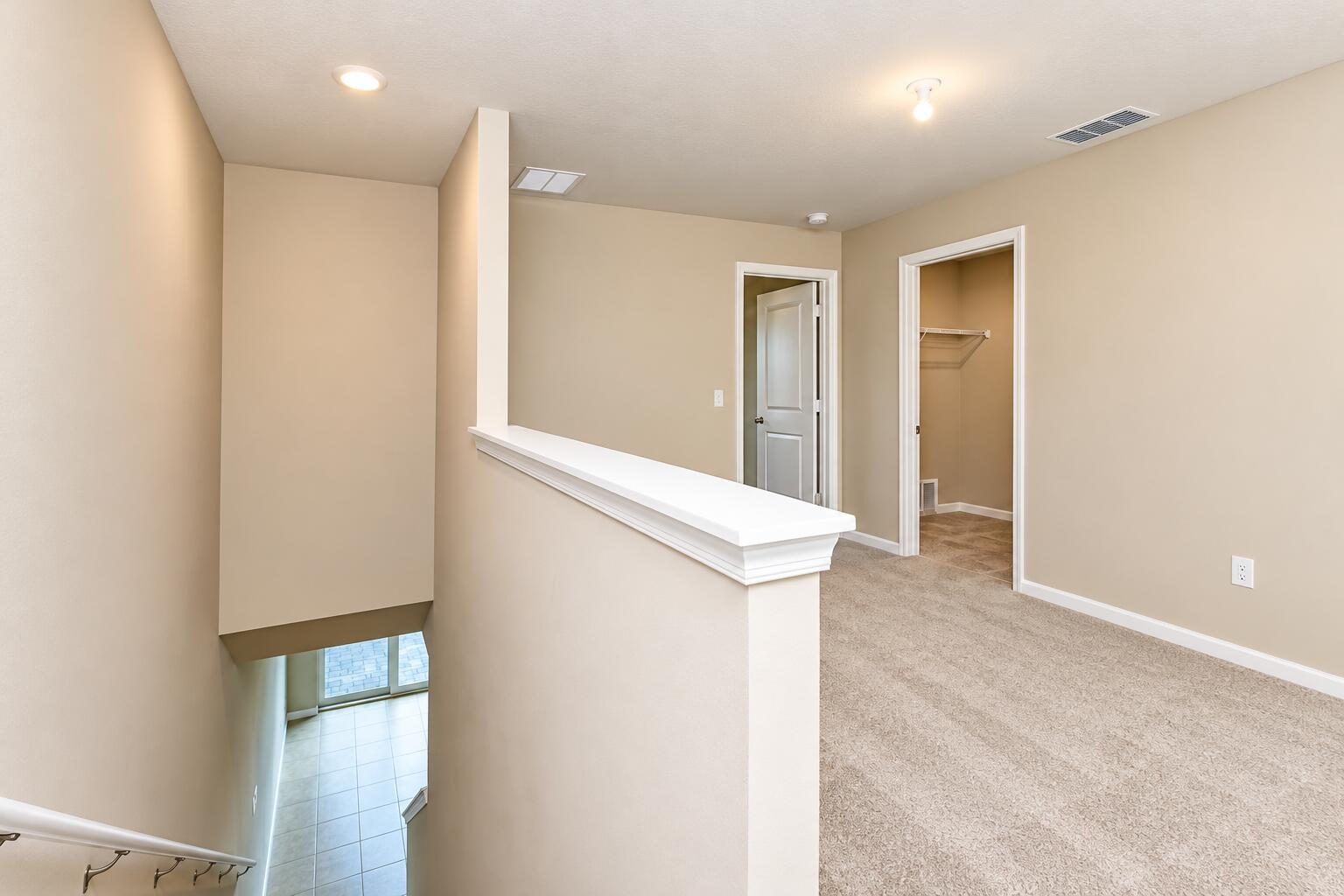 5648 MENTMORE, Mangonia Park FL 33407