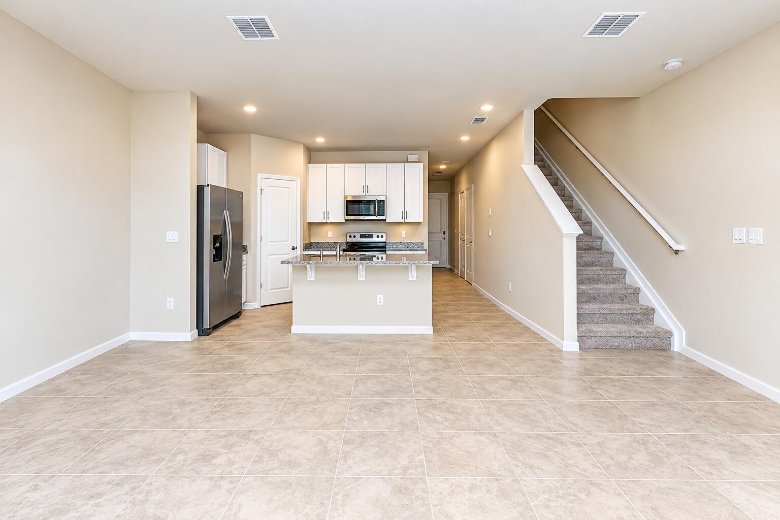 5648 MENTMORE, Mangonia Park FL 33407