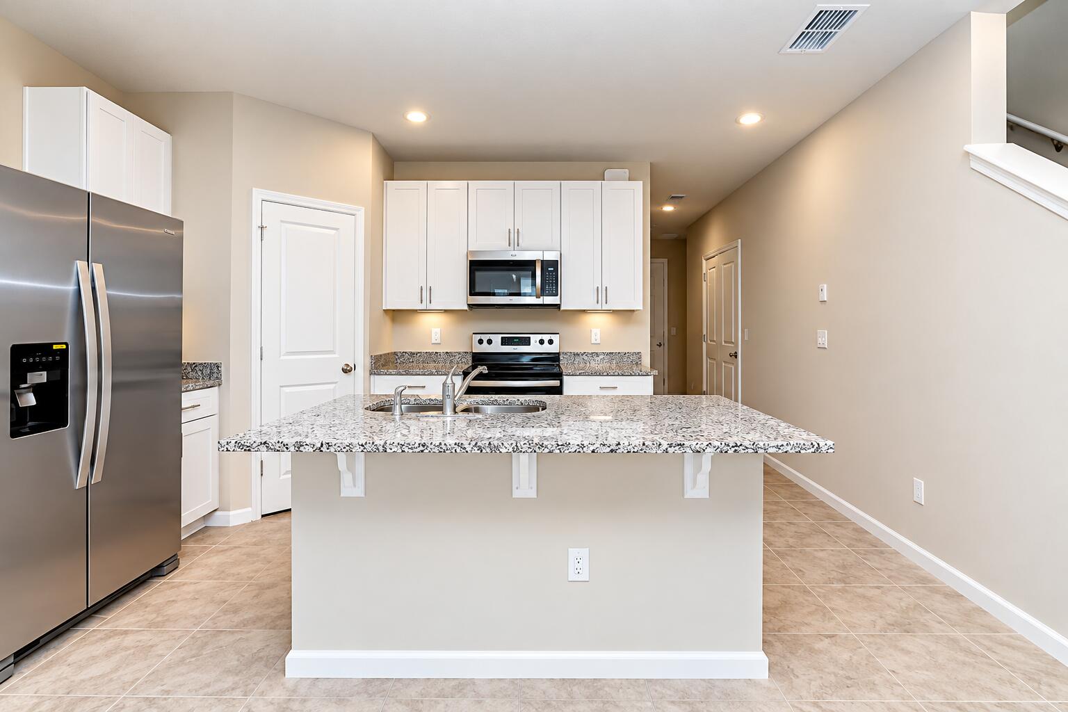 5648 MENTMORE, Mangonia Park FL 33407