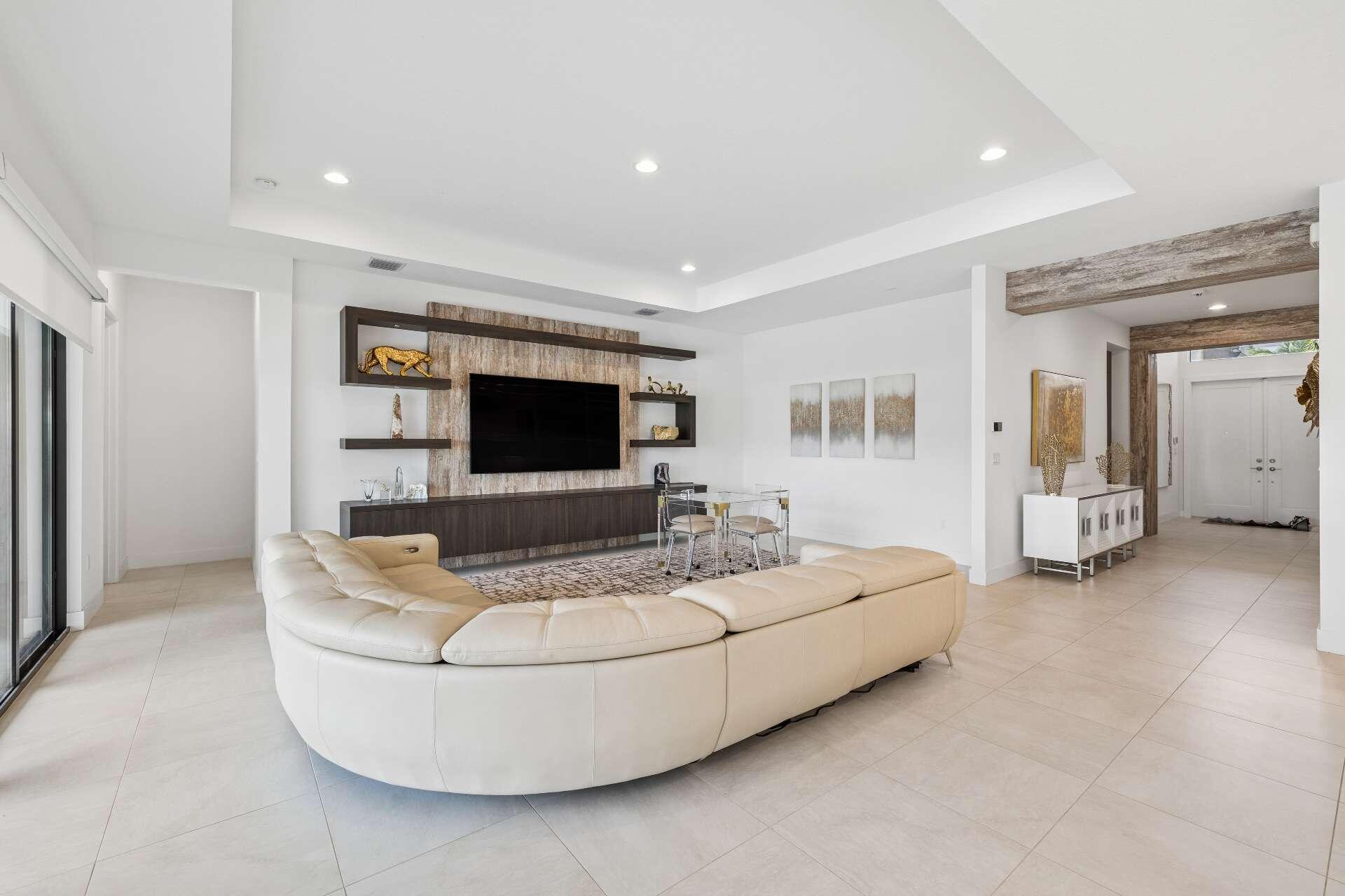 17071 Rainbow Falls, Boca Raton FL 33496
