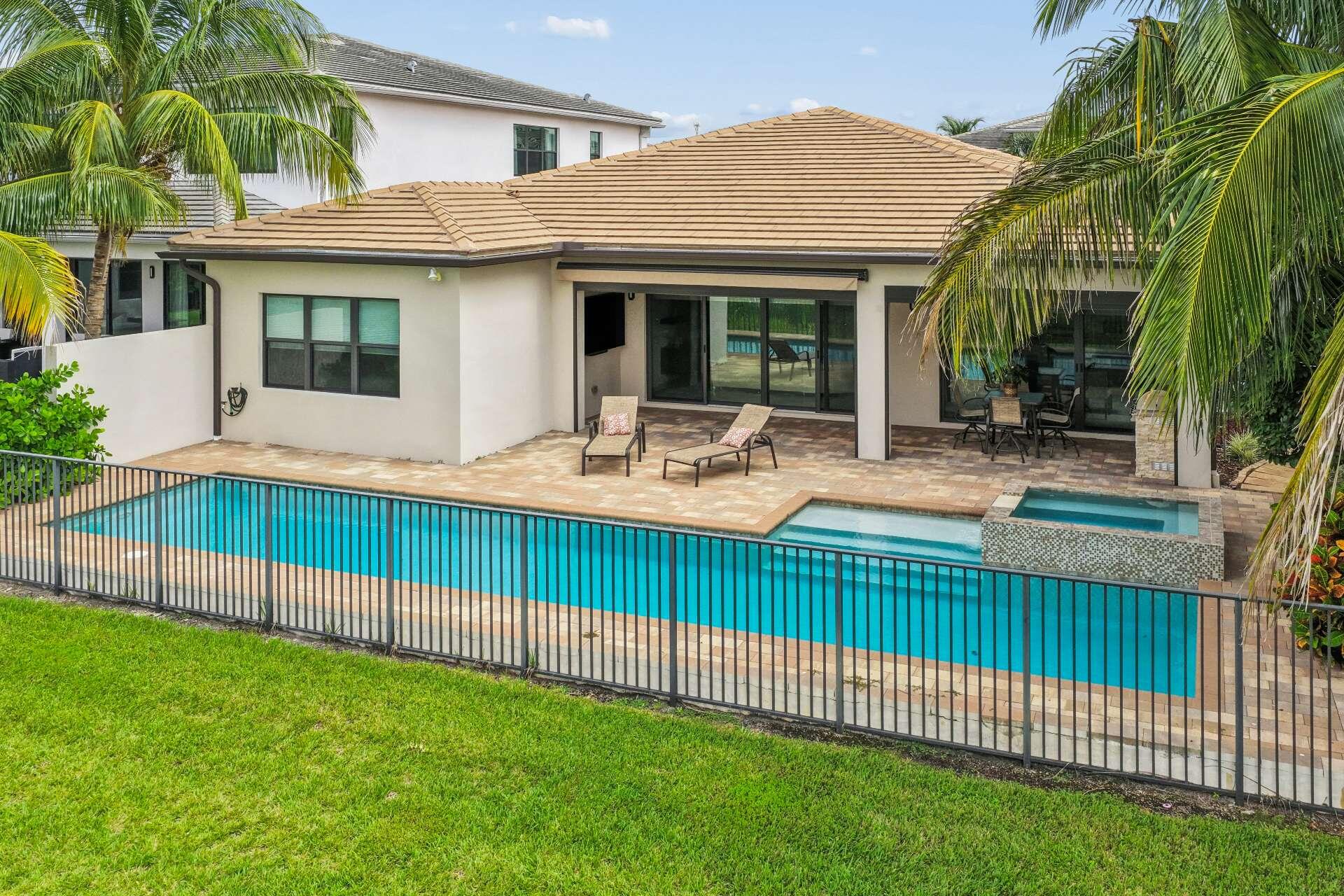 17071 Rainbow Falls, Boca Raton FL 33496