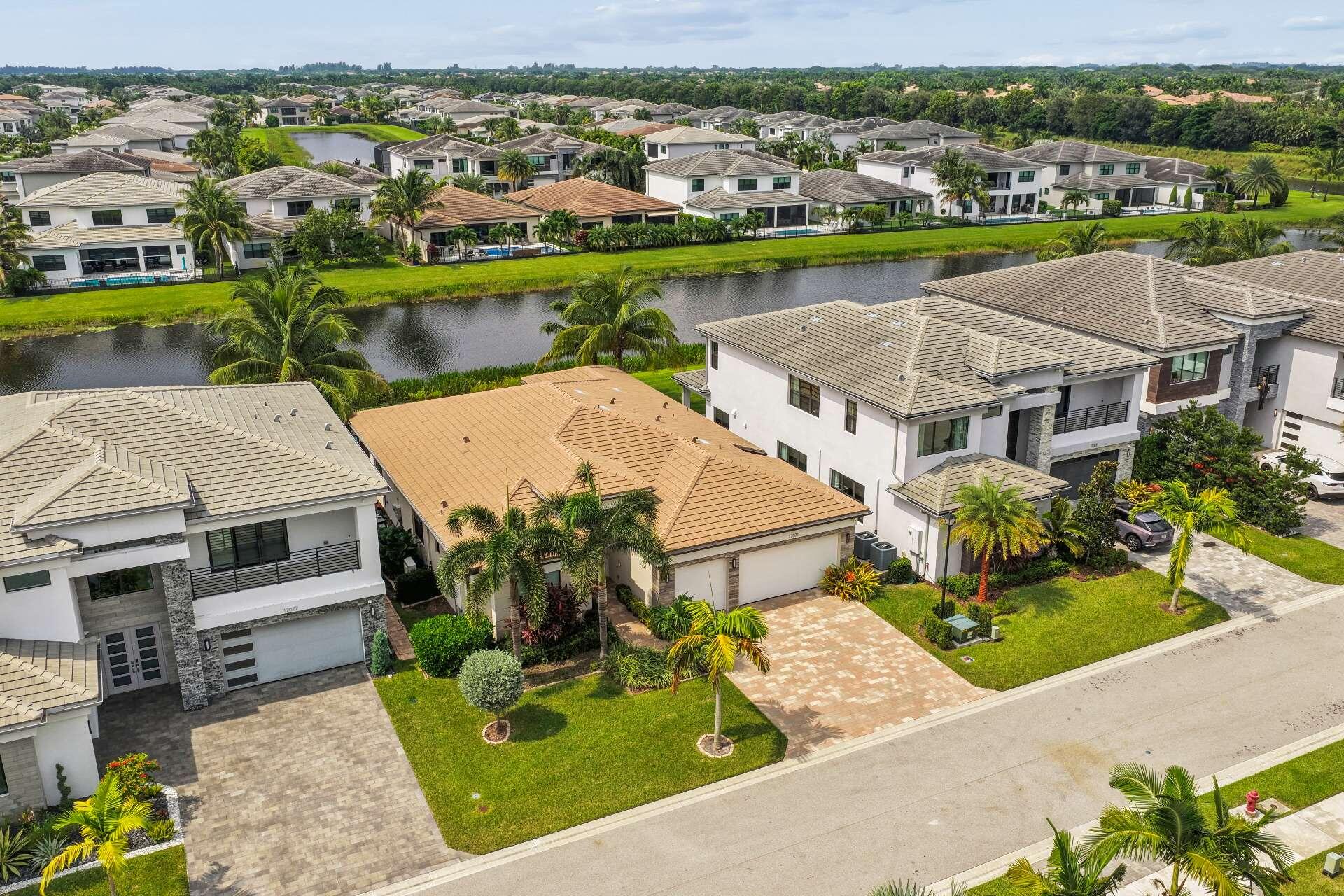 17071 Rainbow Falls, Boca Raton FL 33496