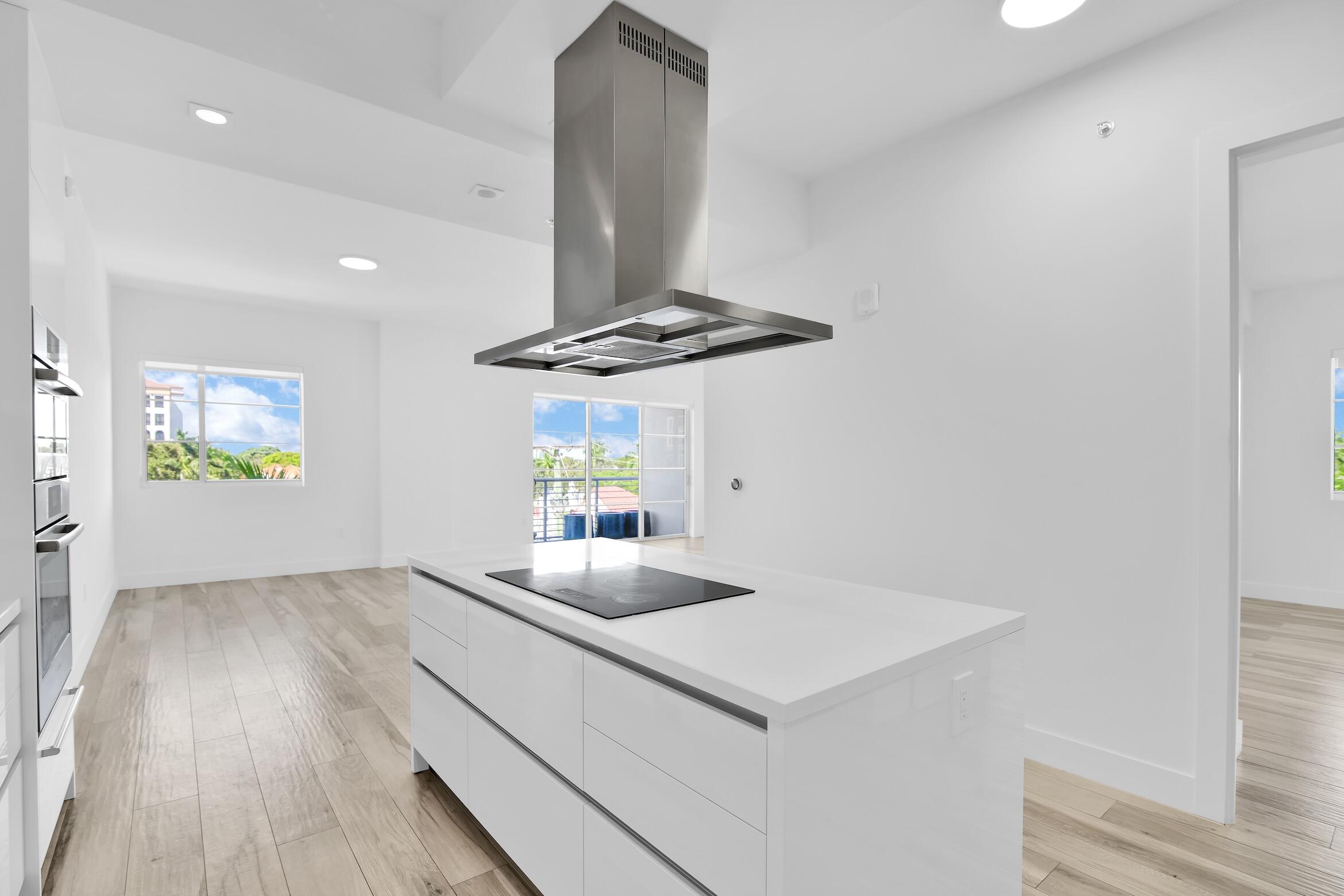155 E Boca Raton #423, Boca Raton FL 33432