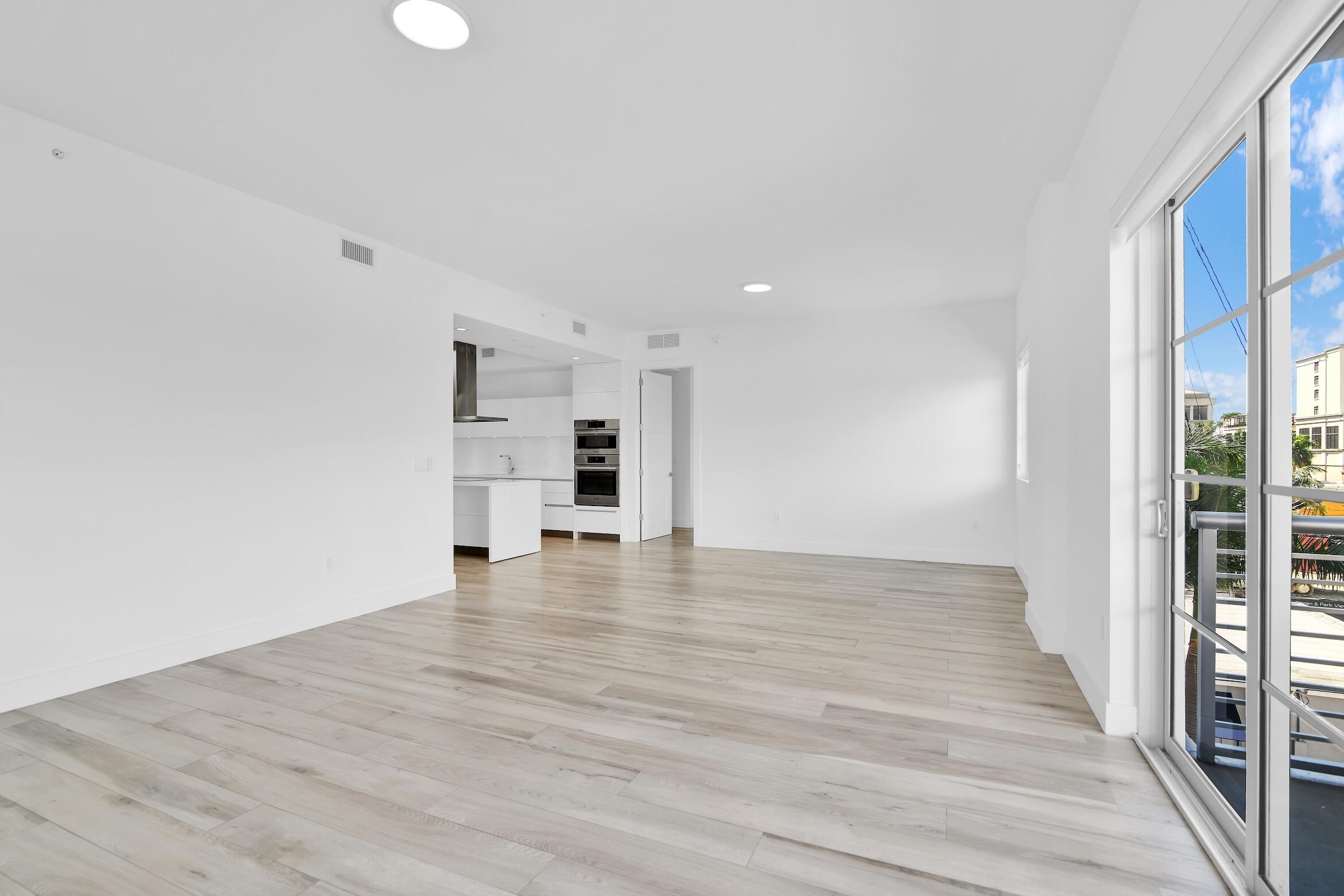 155 E Boca Raton #423, Boca Raton FL 33432