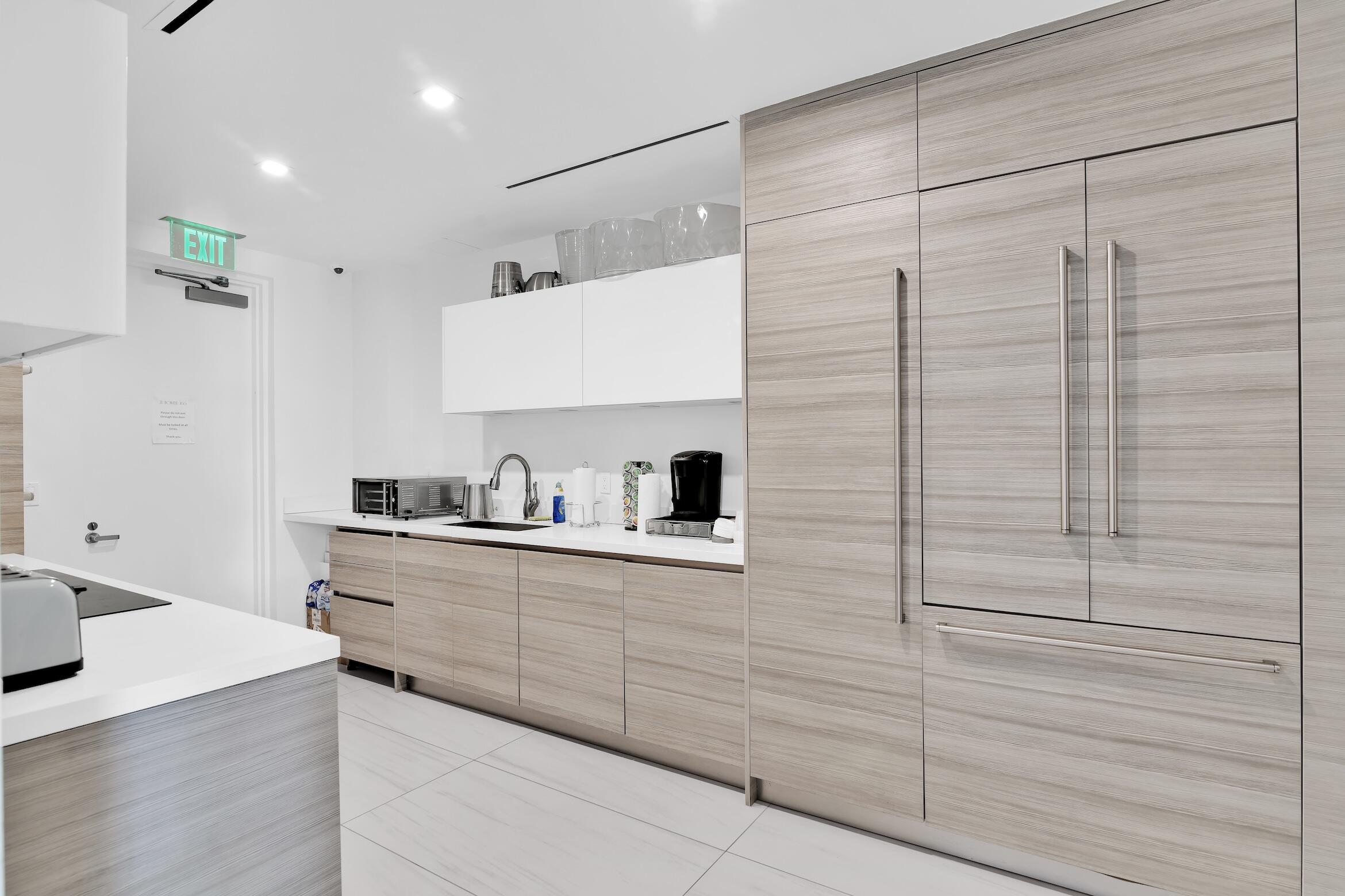 155 E Boca Raton #822, Boca Raton FL 33432