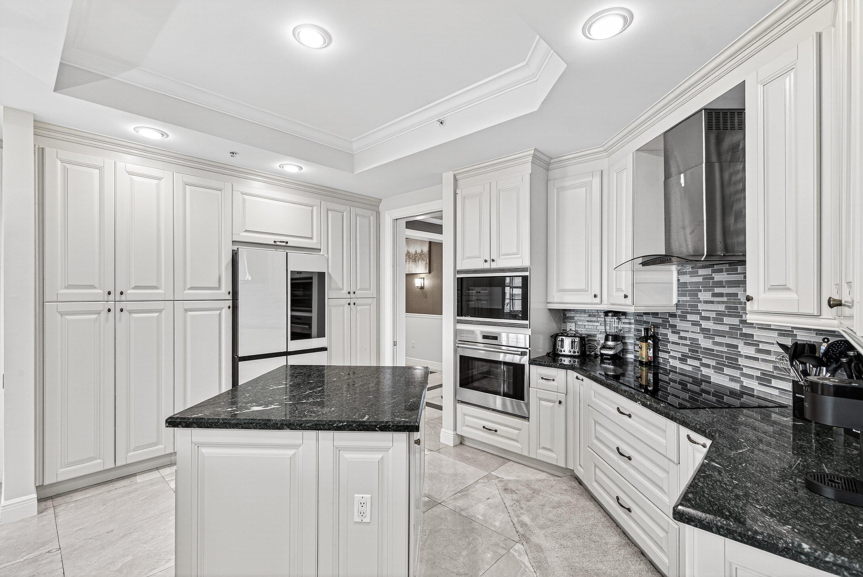 3000 S HIGHWAY A1A #302, Jupiter FL 33477