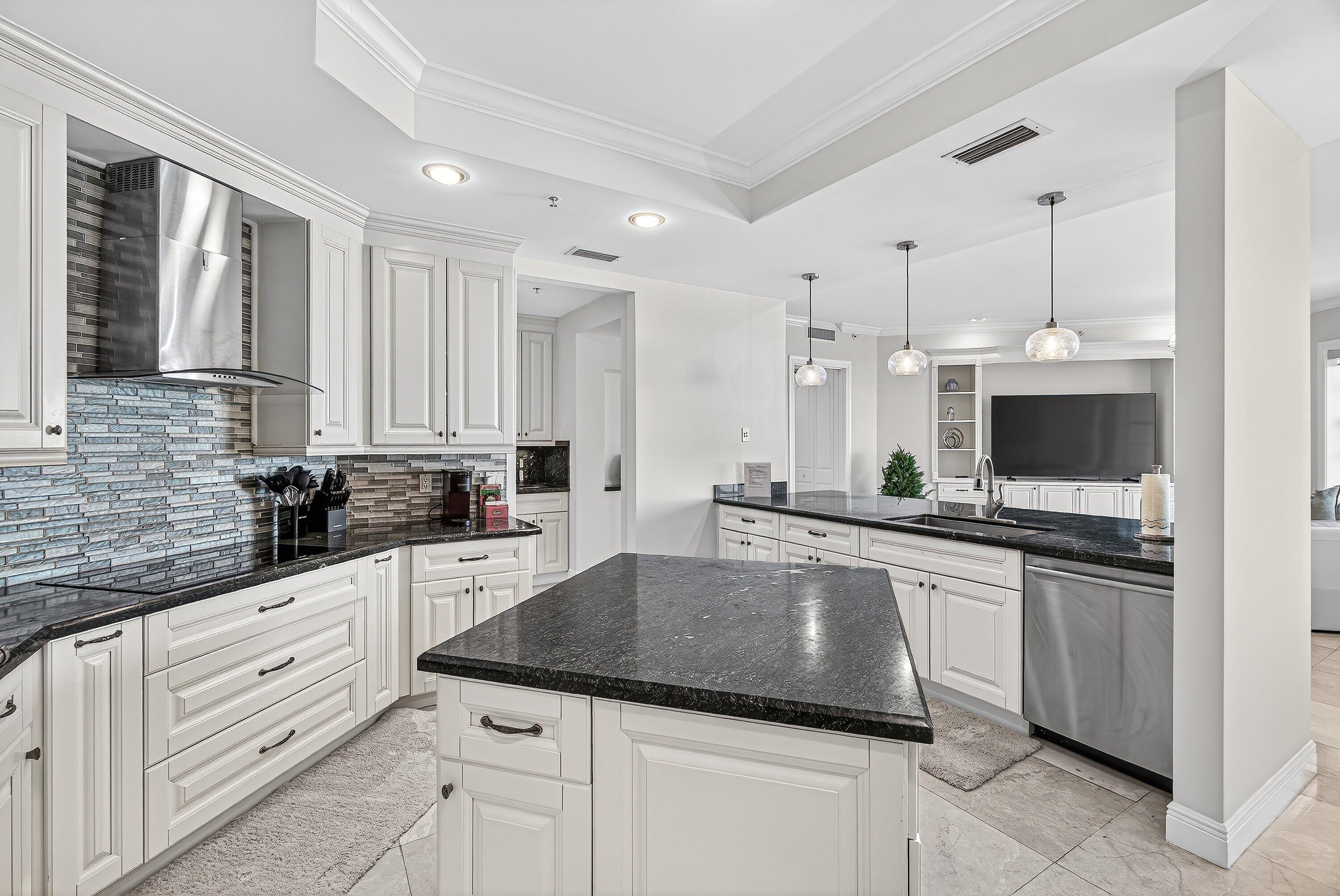 3000 S HIGHWAY A1A #302, Jupiter FL 33477