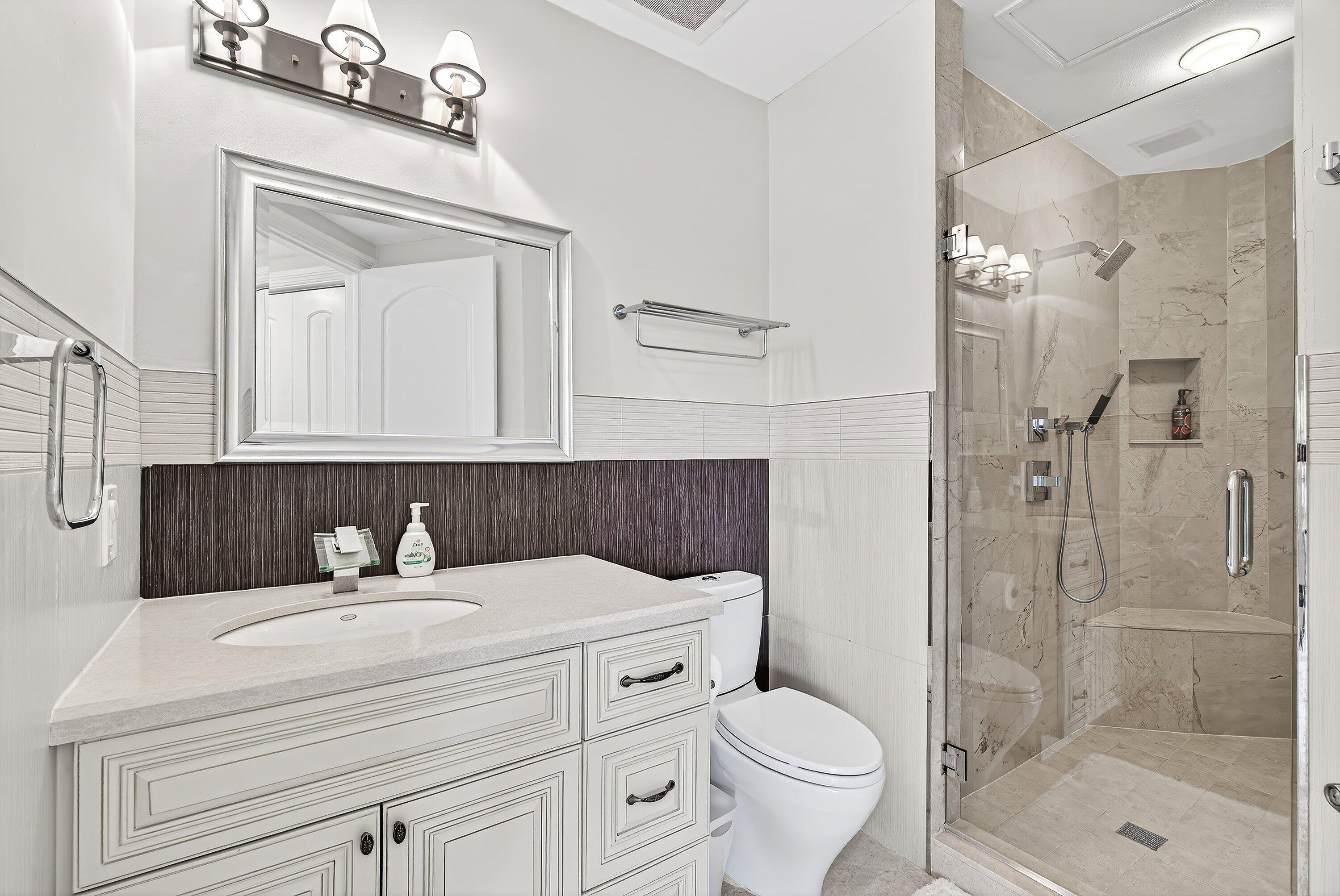 3000 S HIGHWAY A1A #302, Jupiter FL 33477