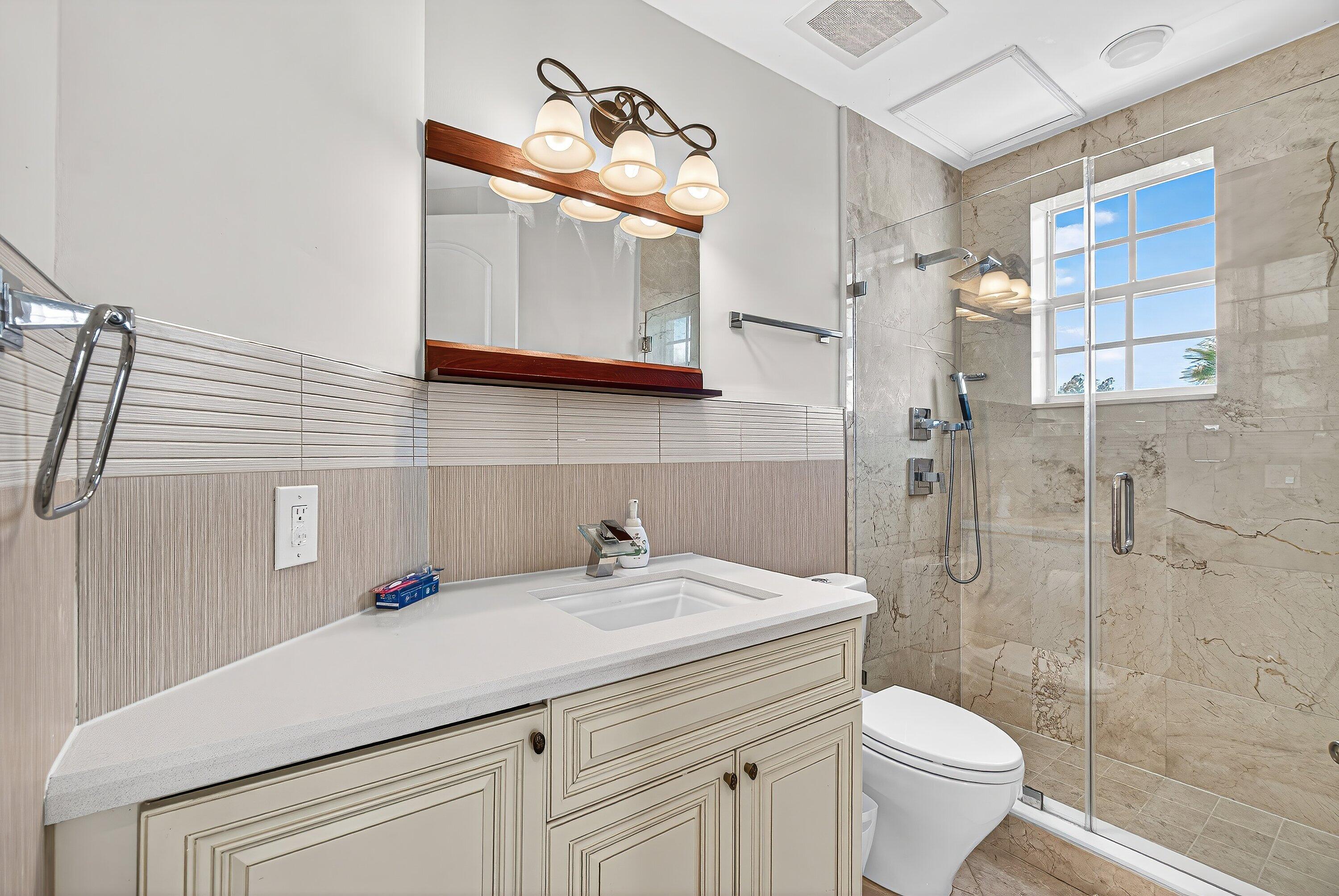 3000 S HIGHWAY A1A #302, Jupiter FL 33477