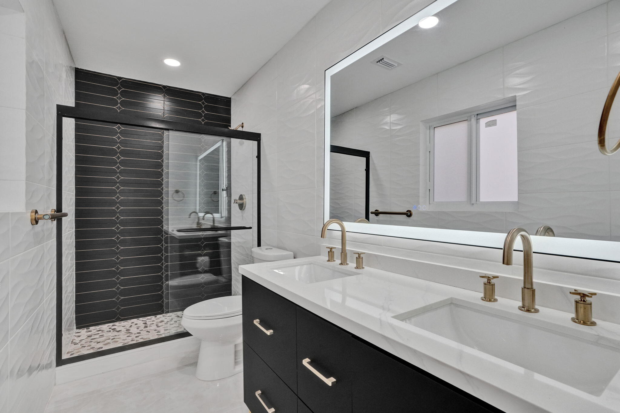 8351 NW 19TH, Pembroke Pines FL 33024