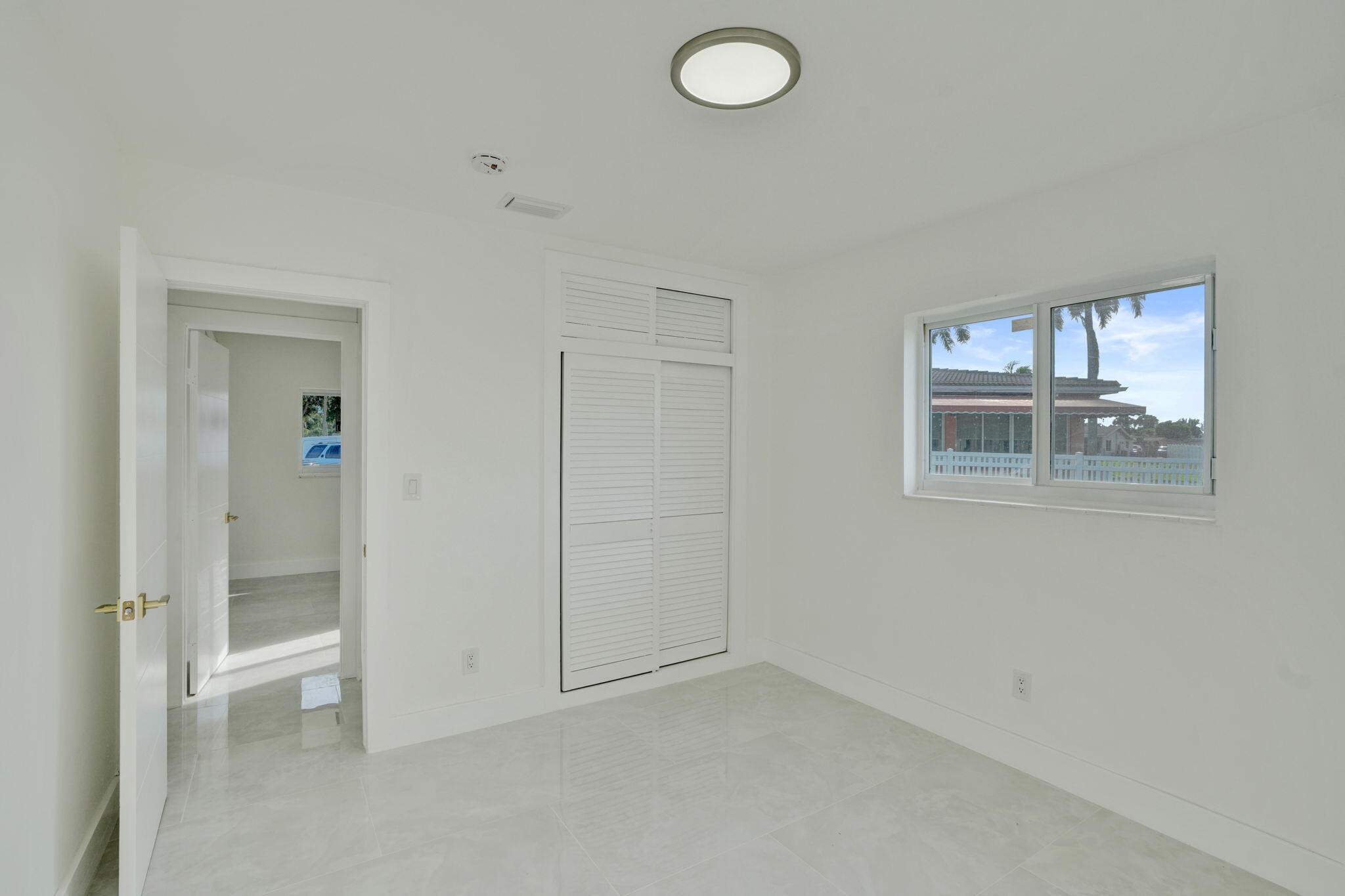 8351 NW 19TH, Pembroke Pines FL 33024