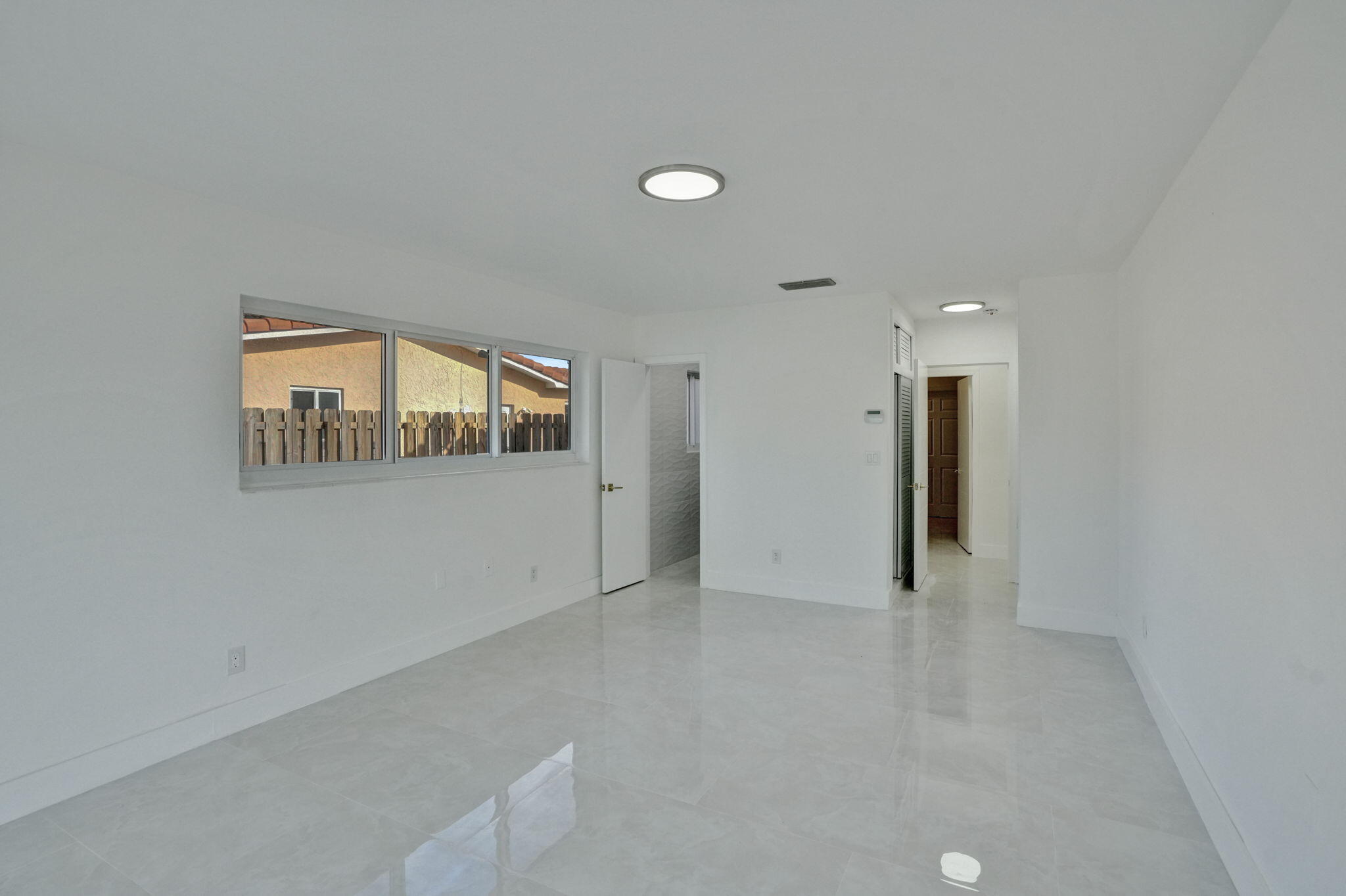 8351 NW 19TH, Pembroke Pines FL 33024