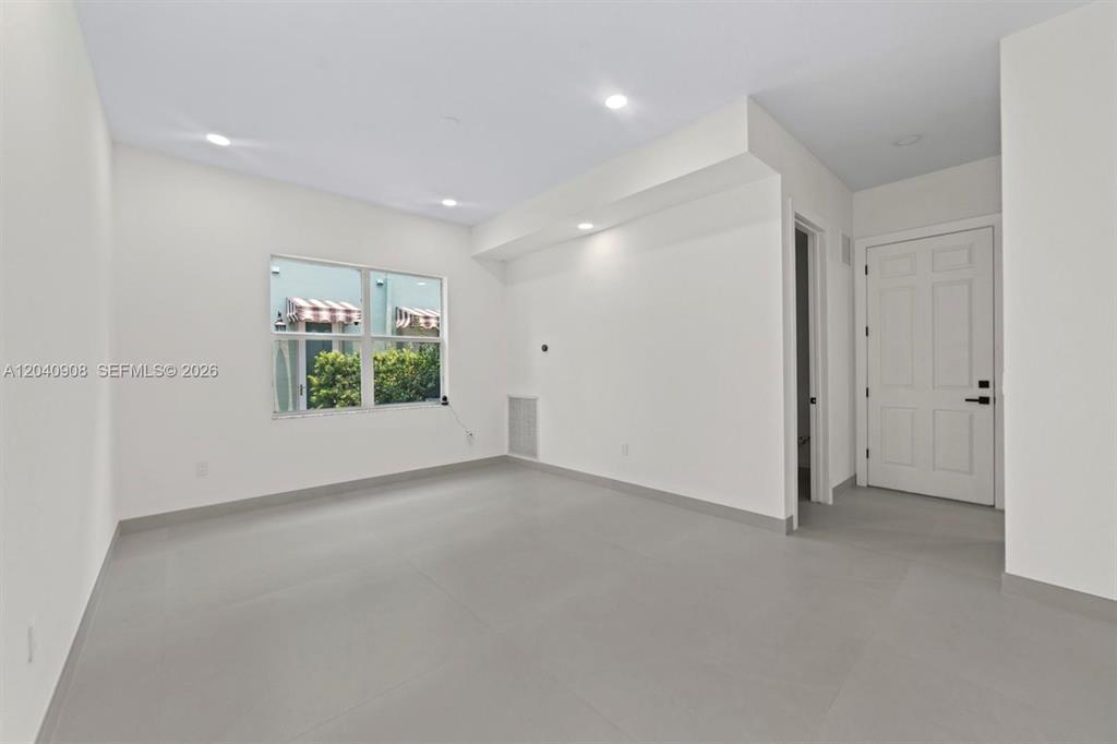 3040 SW 44TH, Dania Beach FL 33312