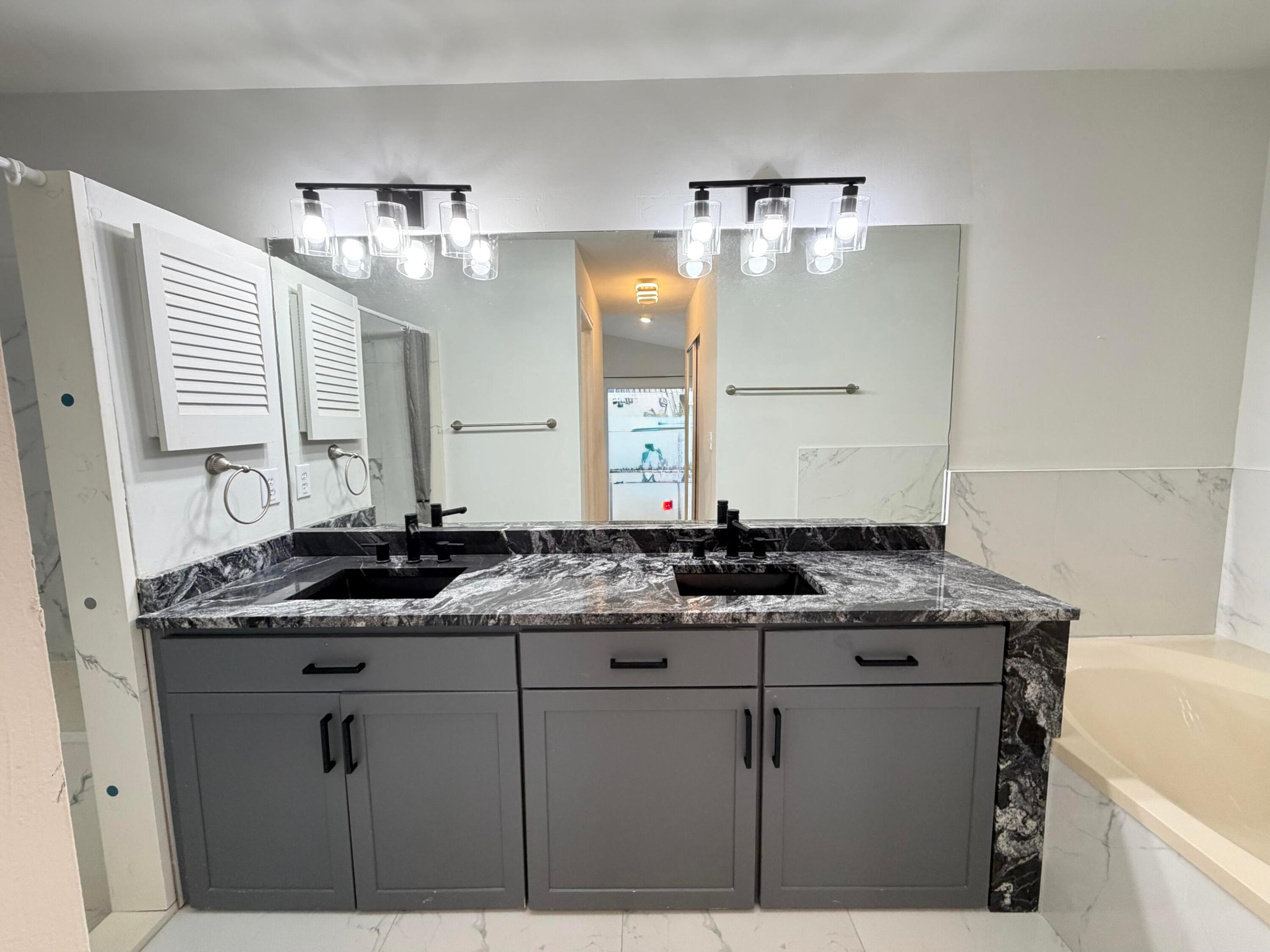 5305 NW 54TH, Coconut Creek FL 33073