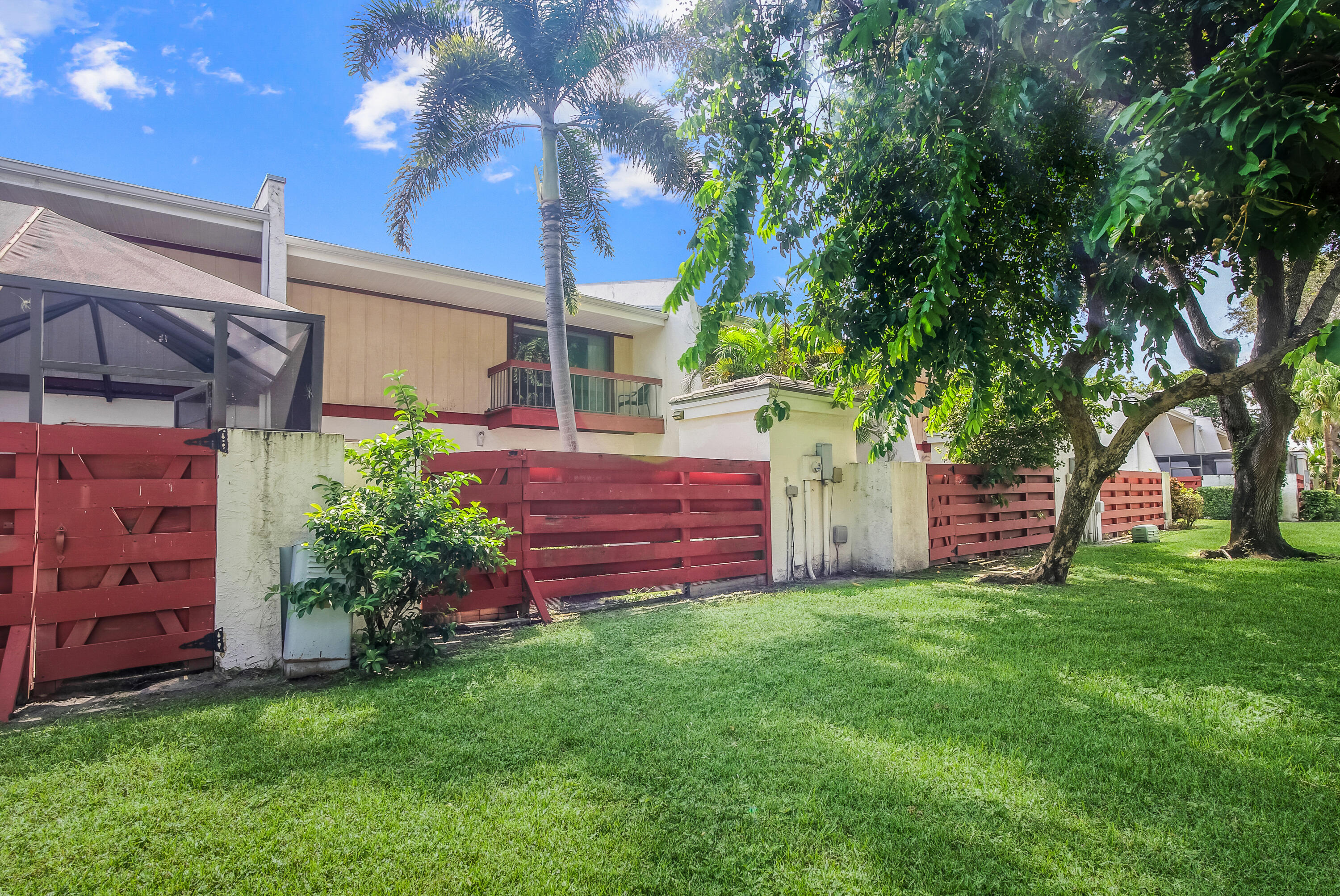 3015 OAKTREE #Unit 277, Hollywood FL 33021