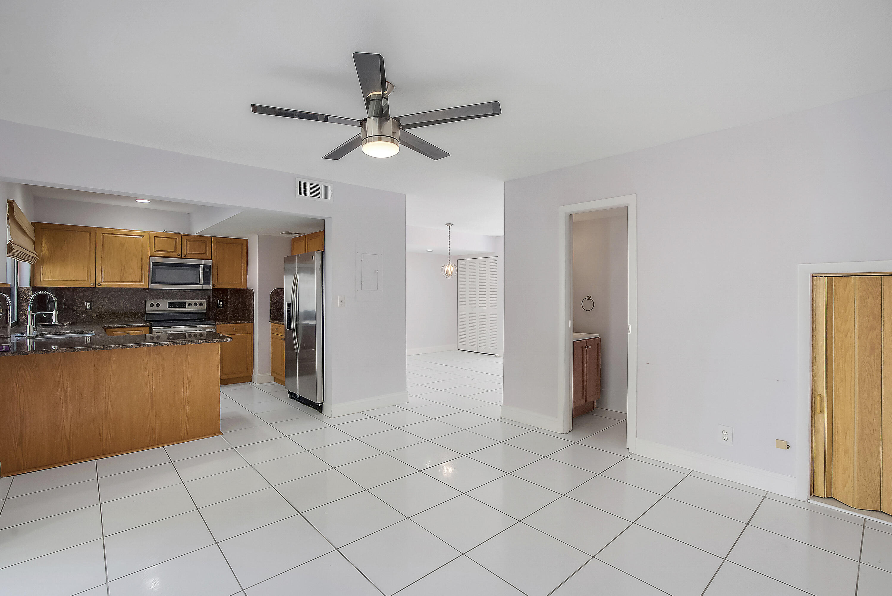 3015 OAKTREE #Unit 277, Hollywood FL 33021