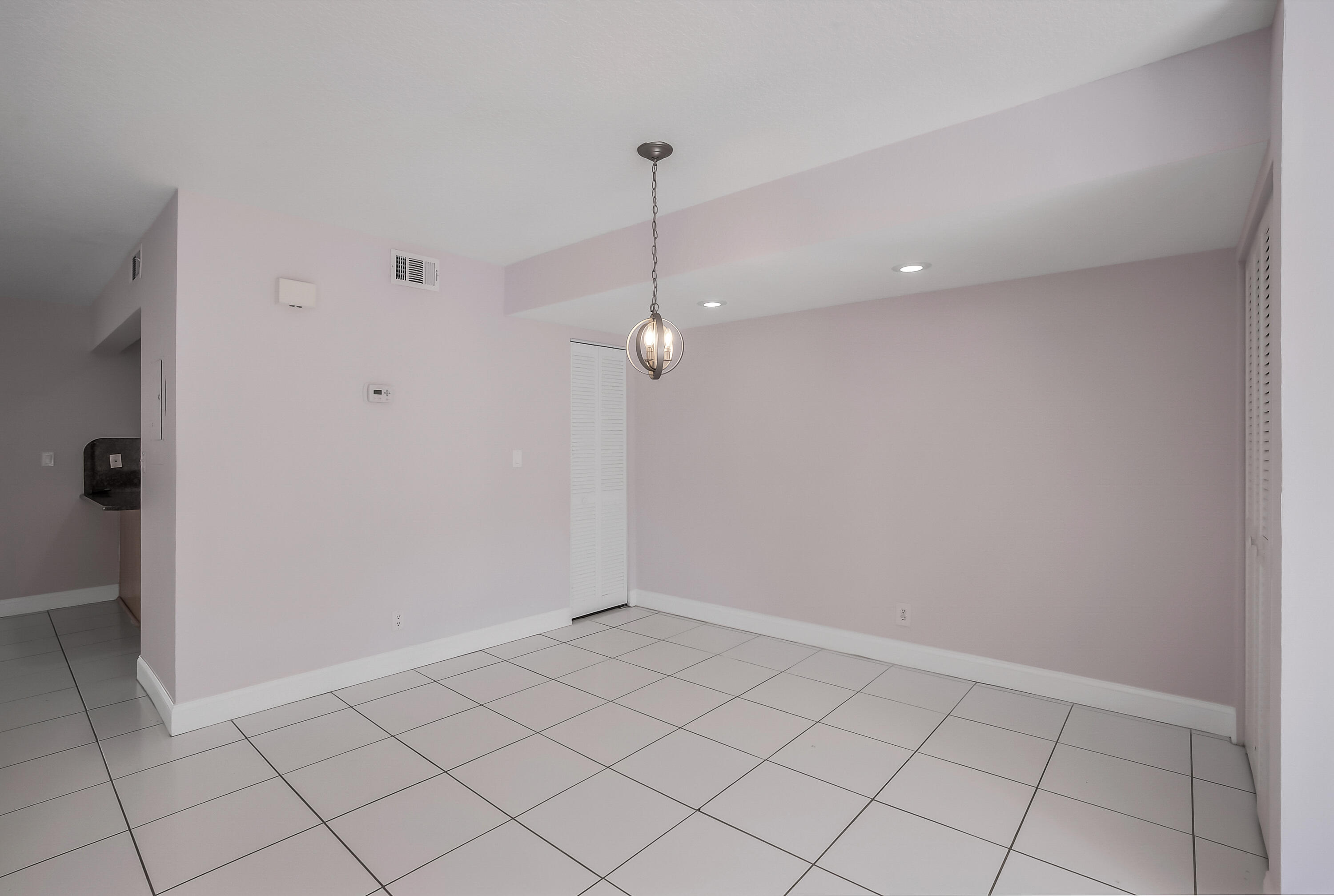 3015 OAKTREE #Unit 277, Hollywood FL 33021