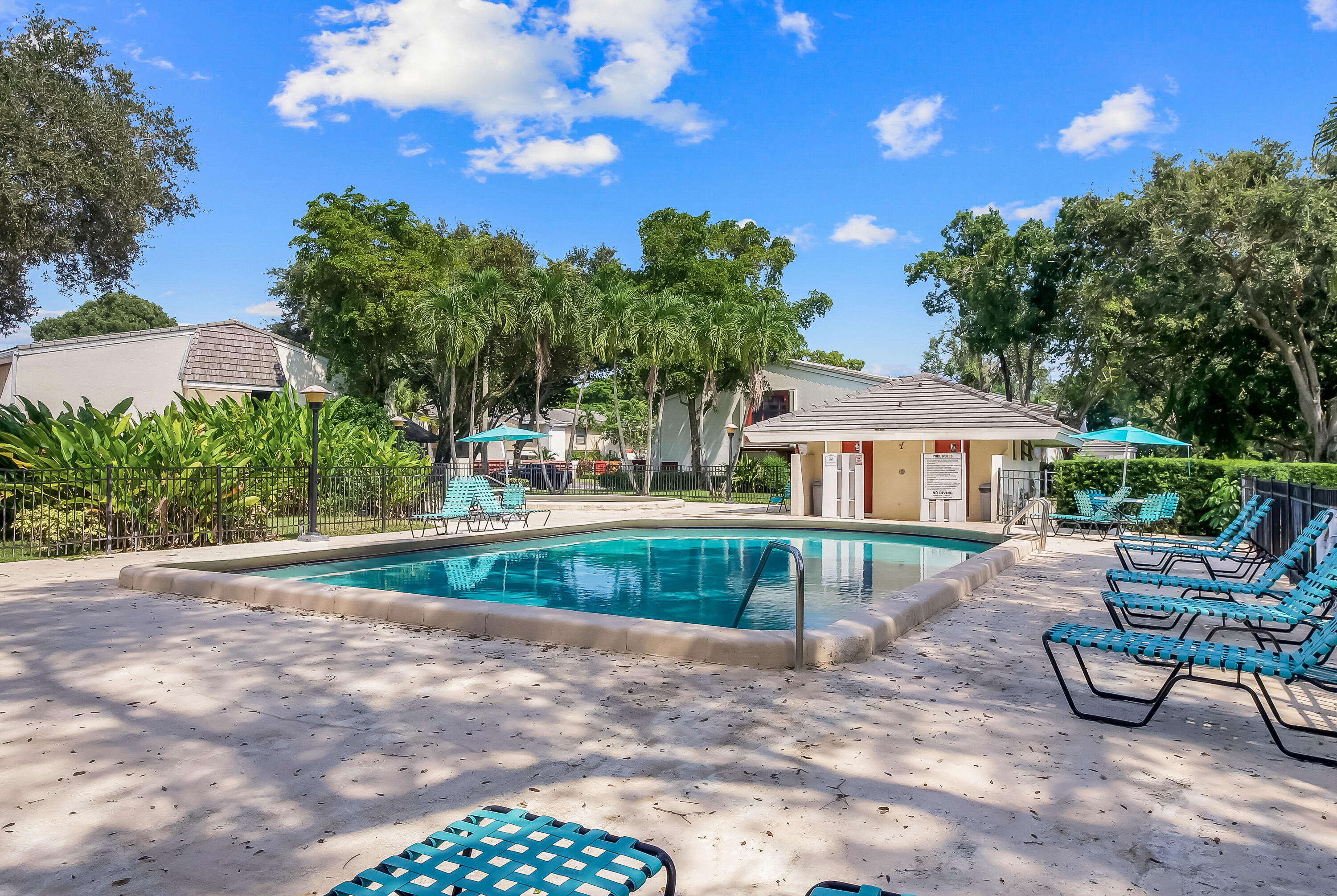 3015 OAKTREE #Unit 277, Hollywood FL 33021