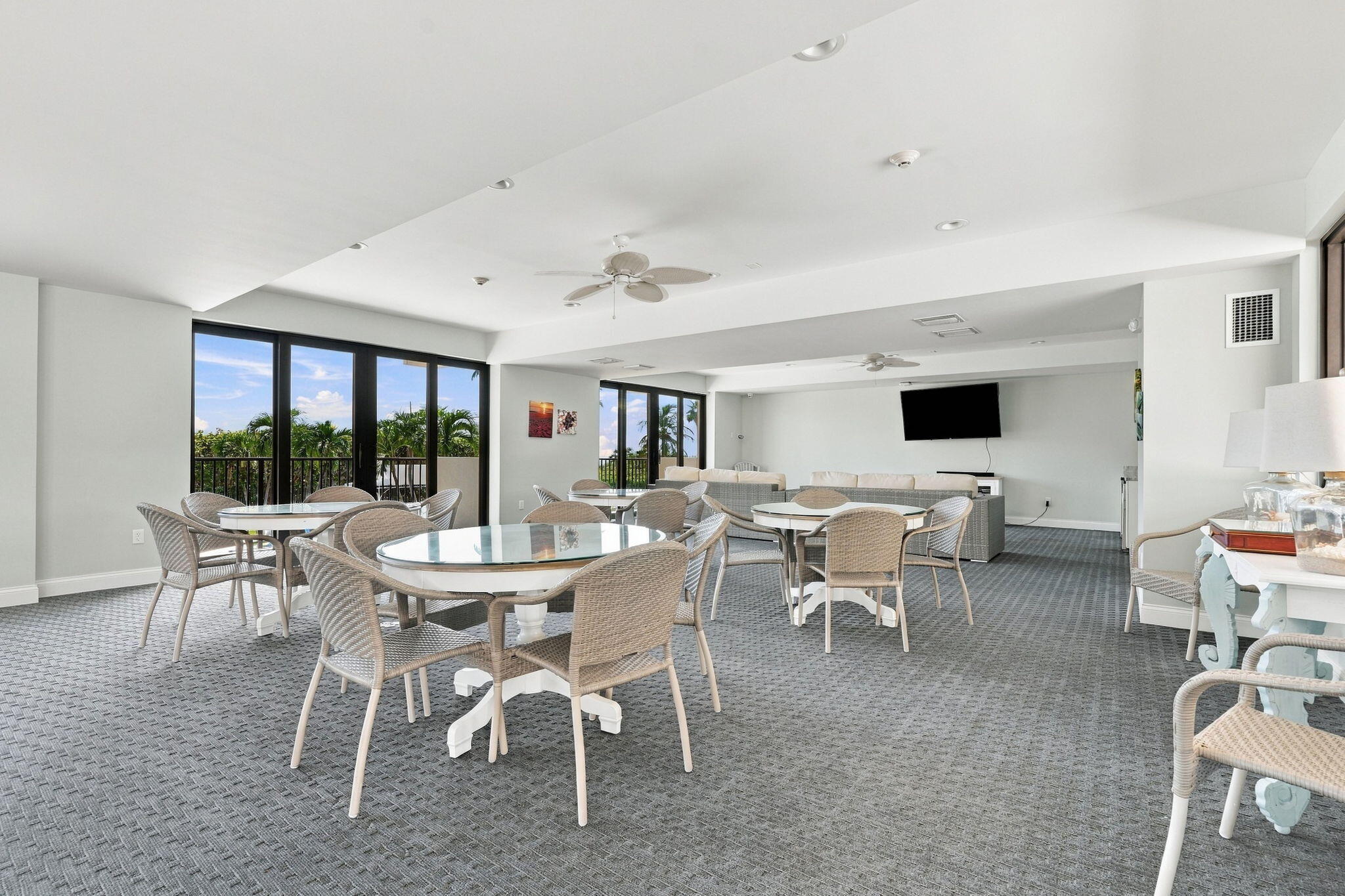 145 S OCEAN #611, Palm Beach Shores FL 33404