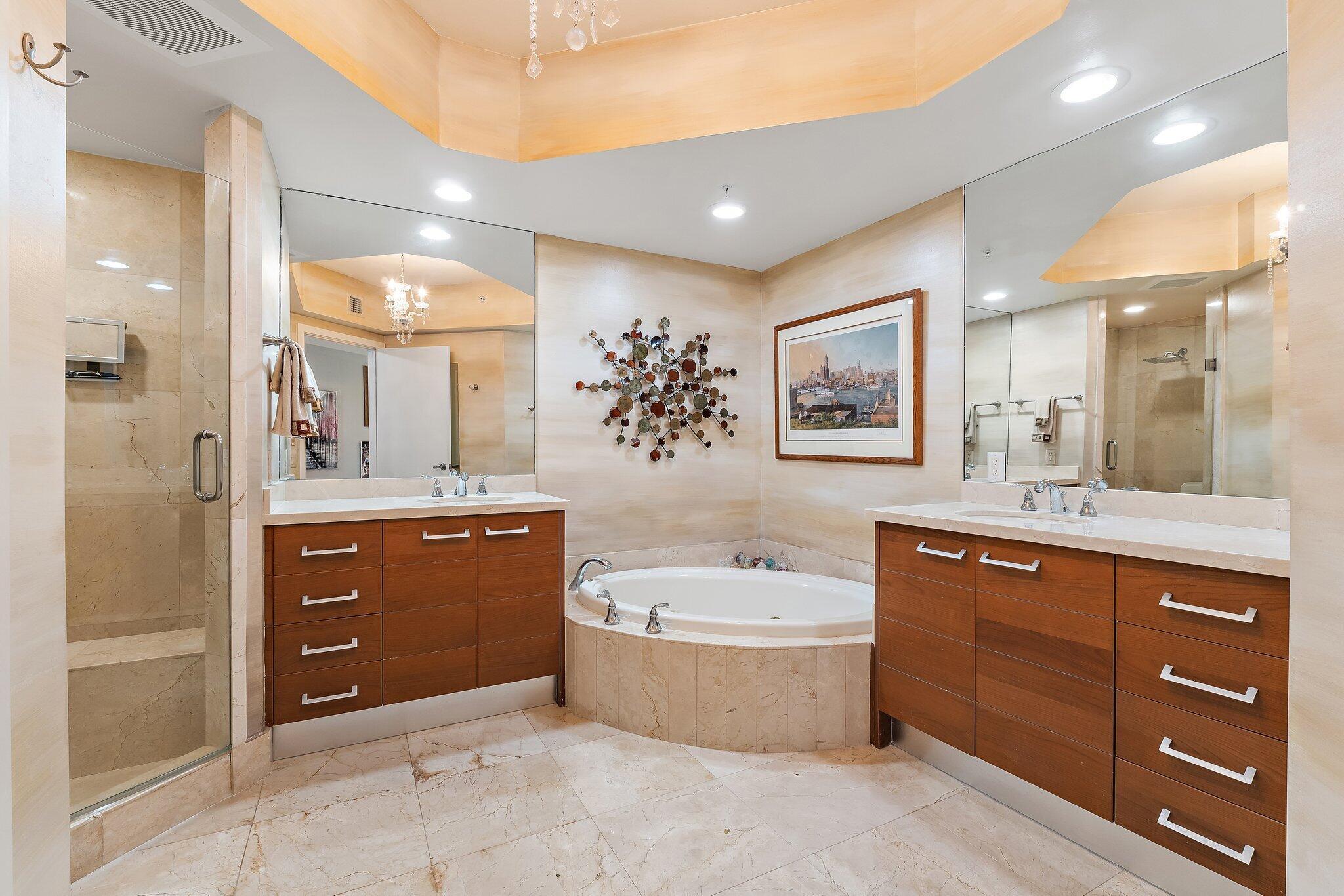 3630 Gardens #304c, Palm Beach Gardens FL 33410