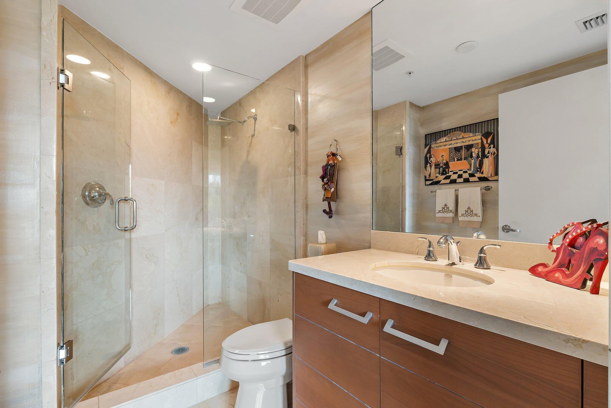 3630 Gardens #304c, Palm Beach Gardens FL 33410