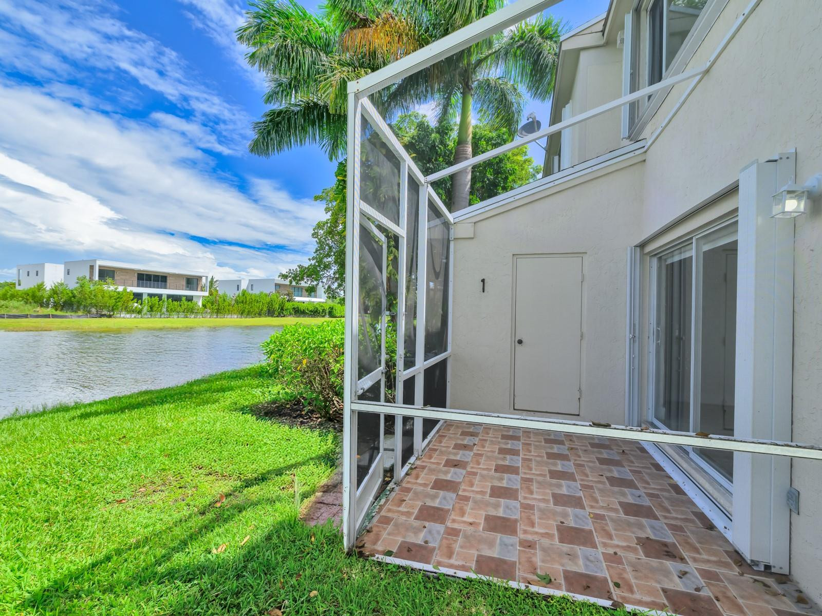 219 Mallory, Weston FL 33326