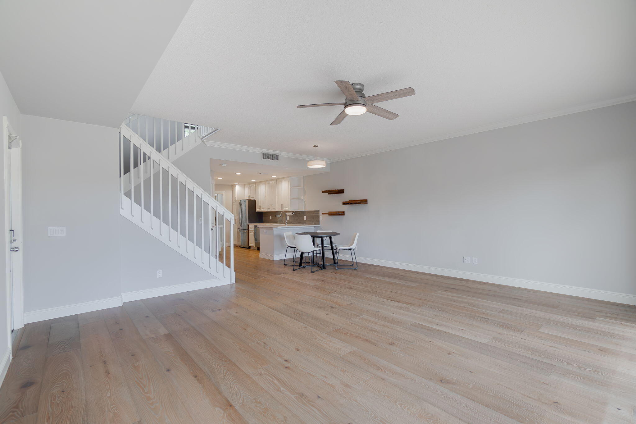 203 FORTUNA, Palm Beach Gardens FL 33410