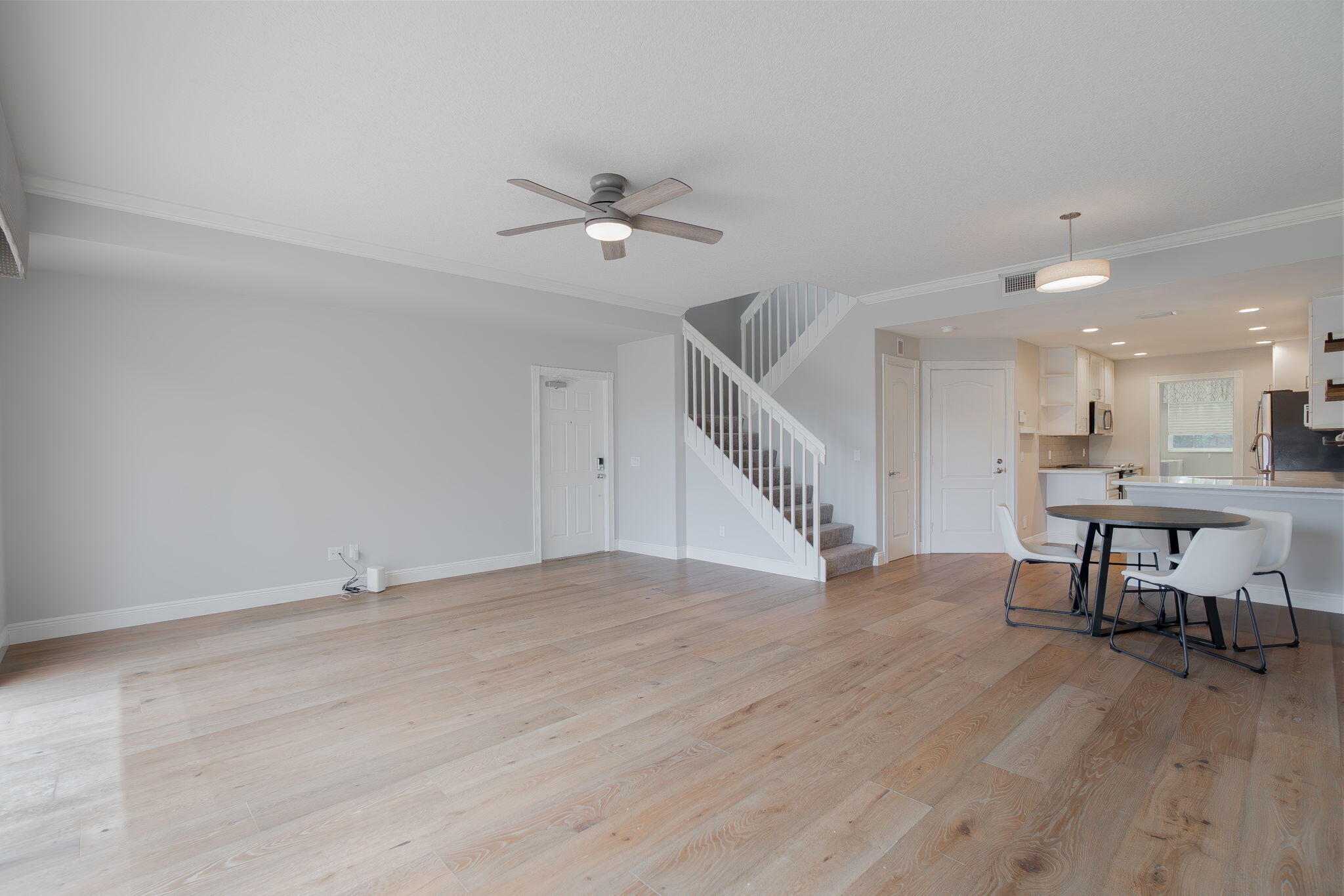 203 FORTUNA, Palm Beach Gardens FL 33410