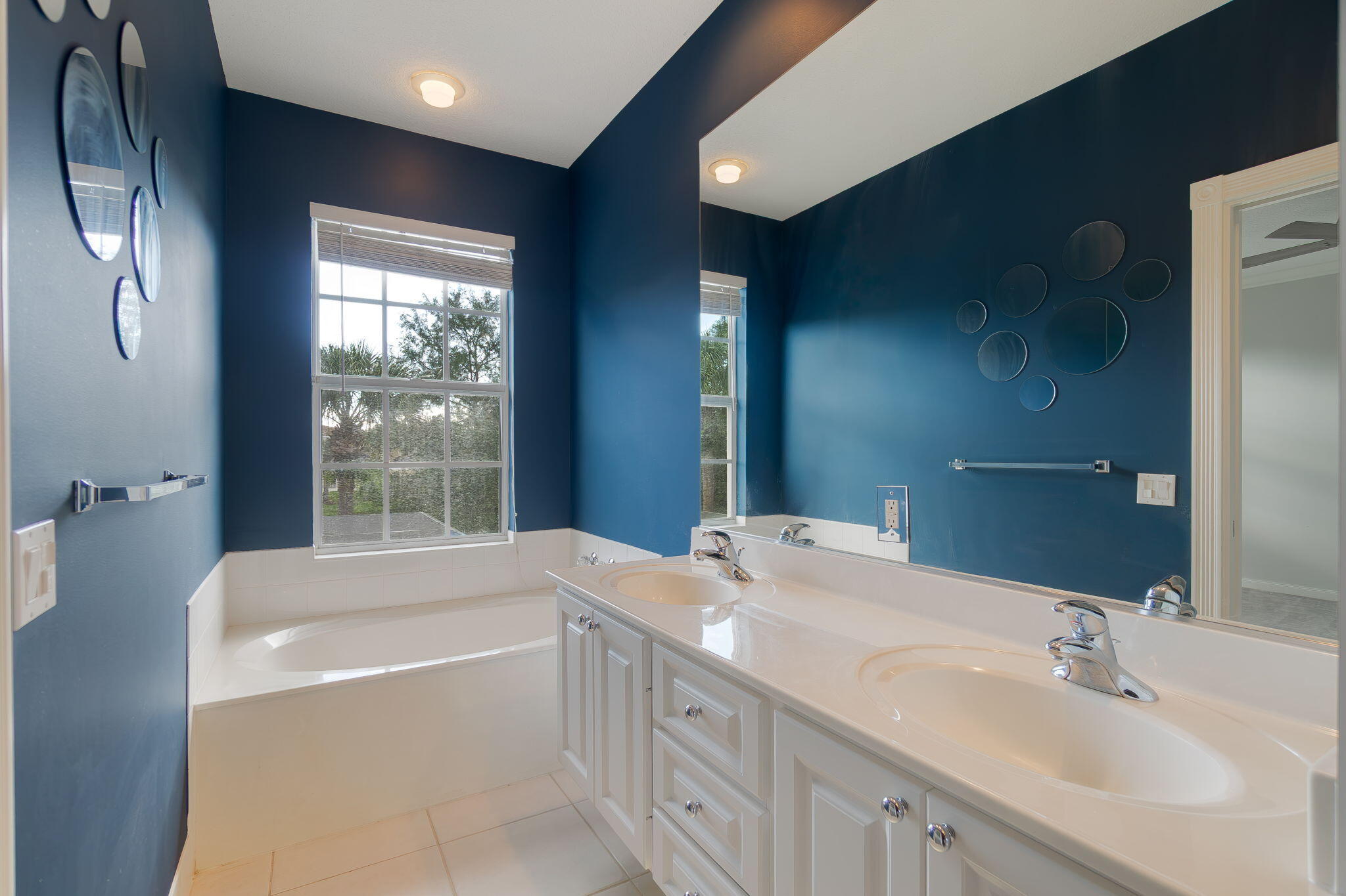 203 FORTUNA, Palm Beach Gardens FL 33410