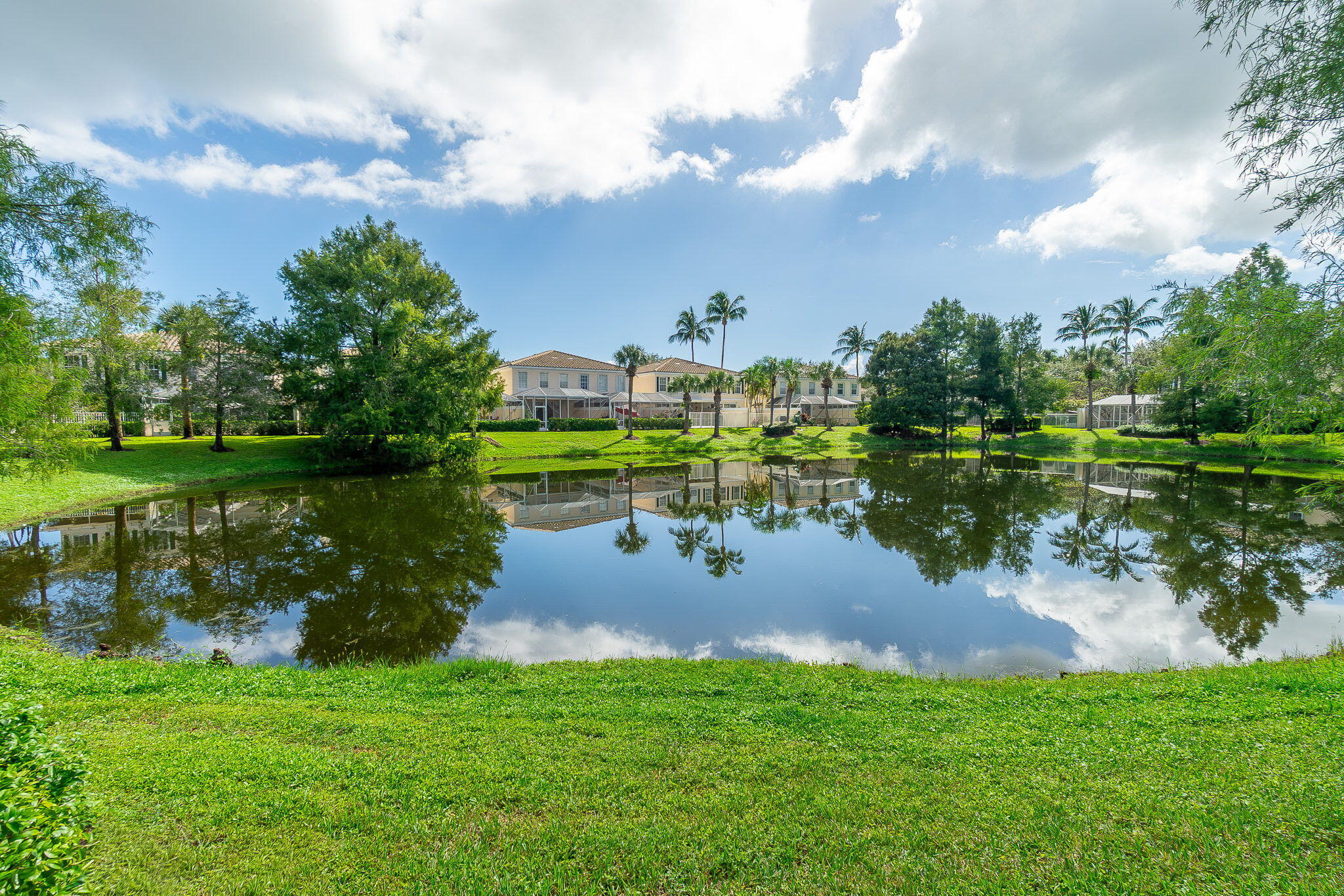 203 FORTUNA, Palm Beach Gardens FL 33410