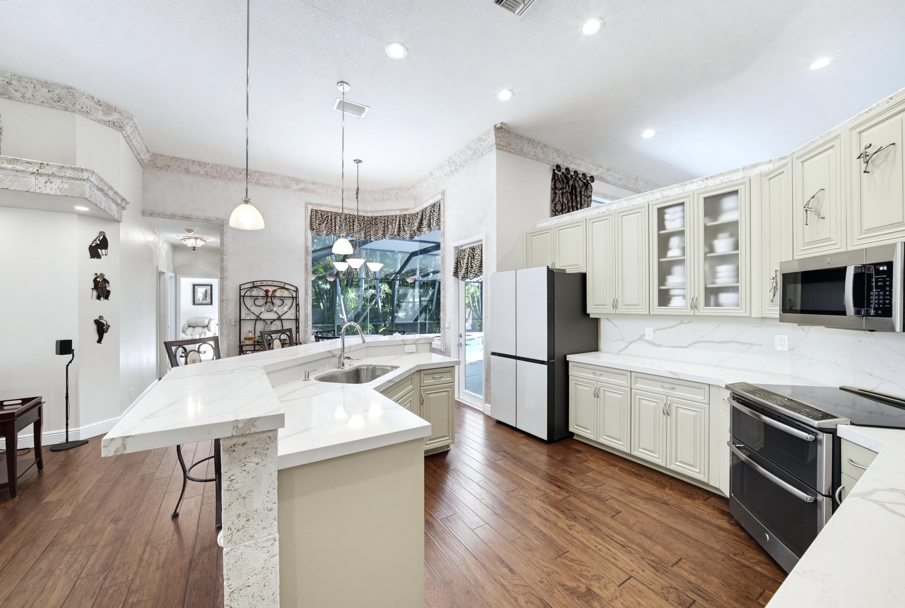 1051 NW 121ST, Coral Springs FL 33071