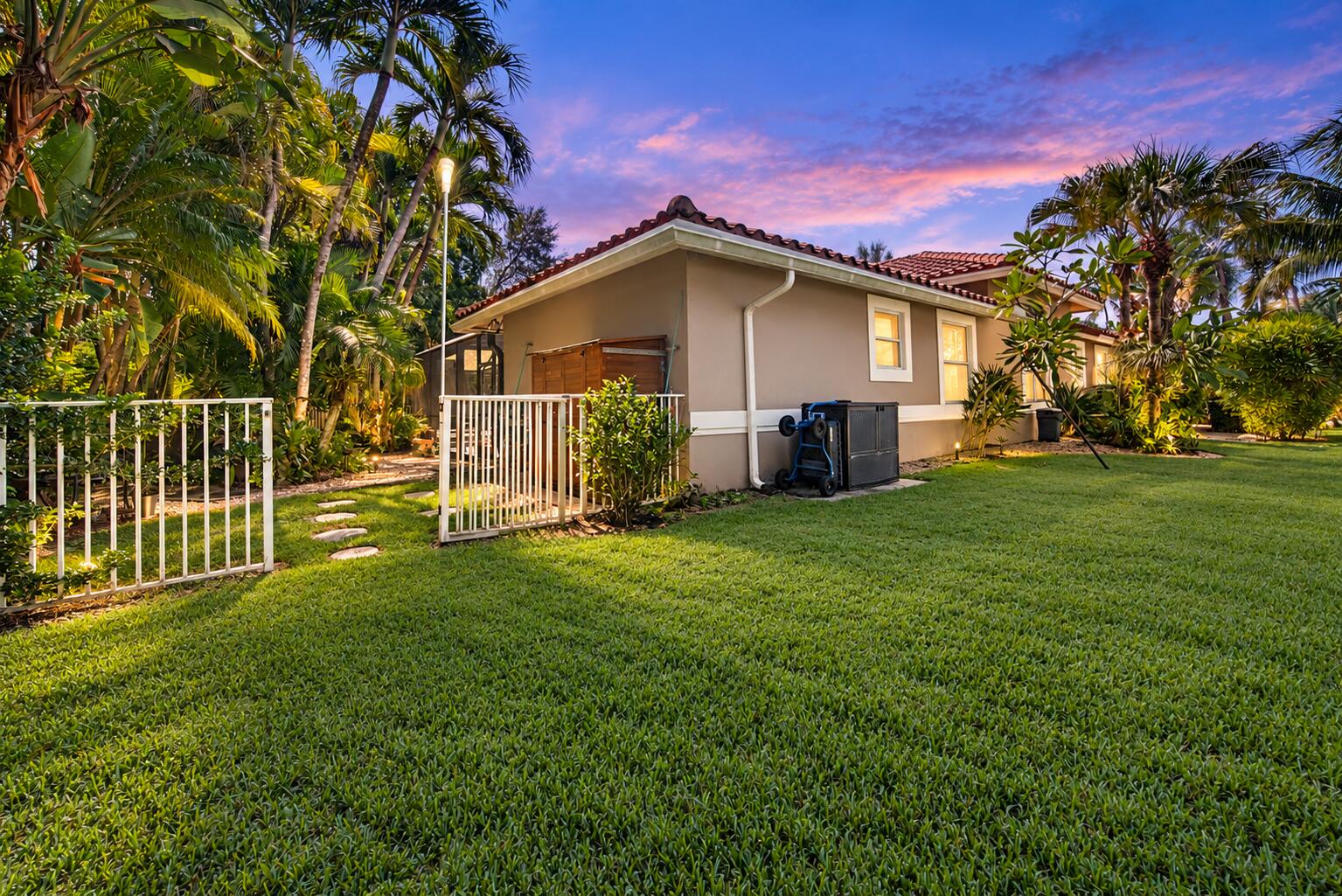 1051 NW 121ST, Coral Springs FL 33071