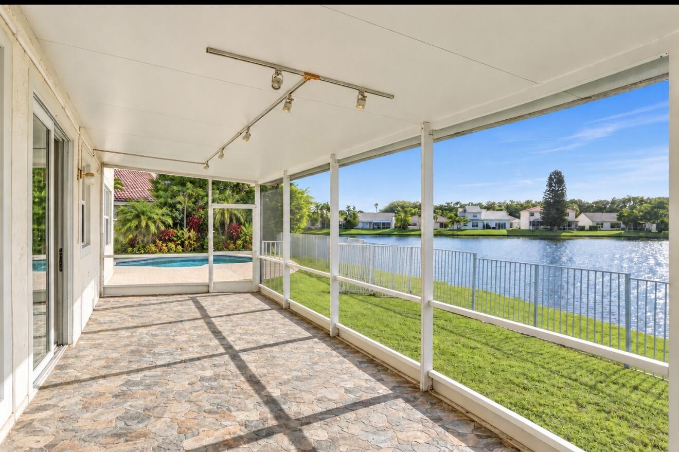9707 TAVERNIER, Boca Raton FL 33496