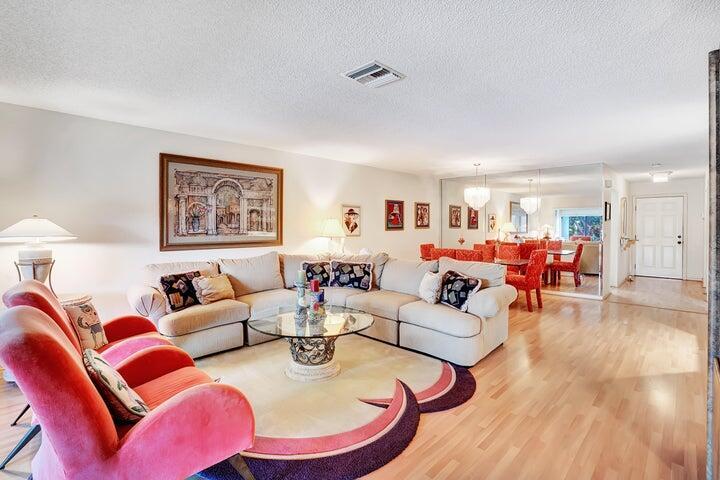 14 WESTGATE #14D, Boynton Beach FL 33436