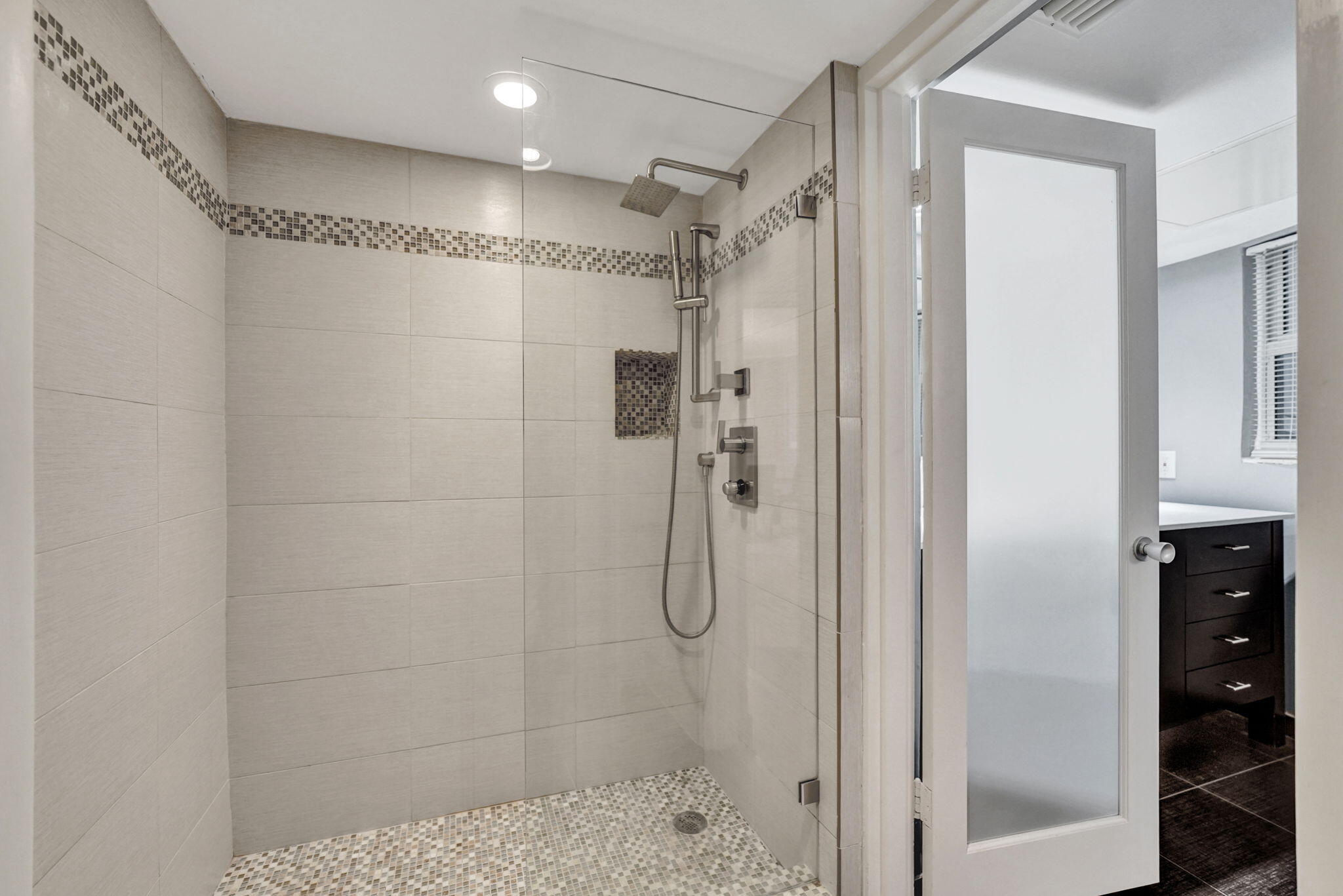 333 SUNSET #207, Fort Lauderdale FL 33301