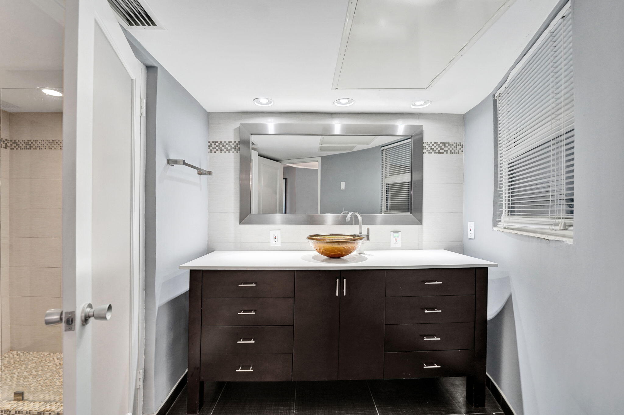 333 SUNSET #207, Fort Lauderdale FL 33301