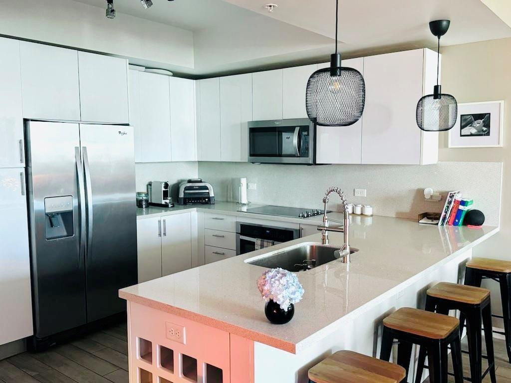999 SW 1ST #3313, Miami FL 33130