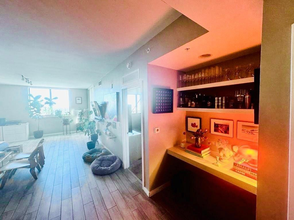 999 SW 1ST #3313, Miami FL 33130