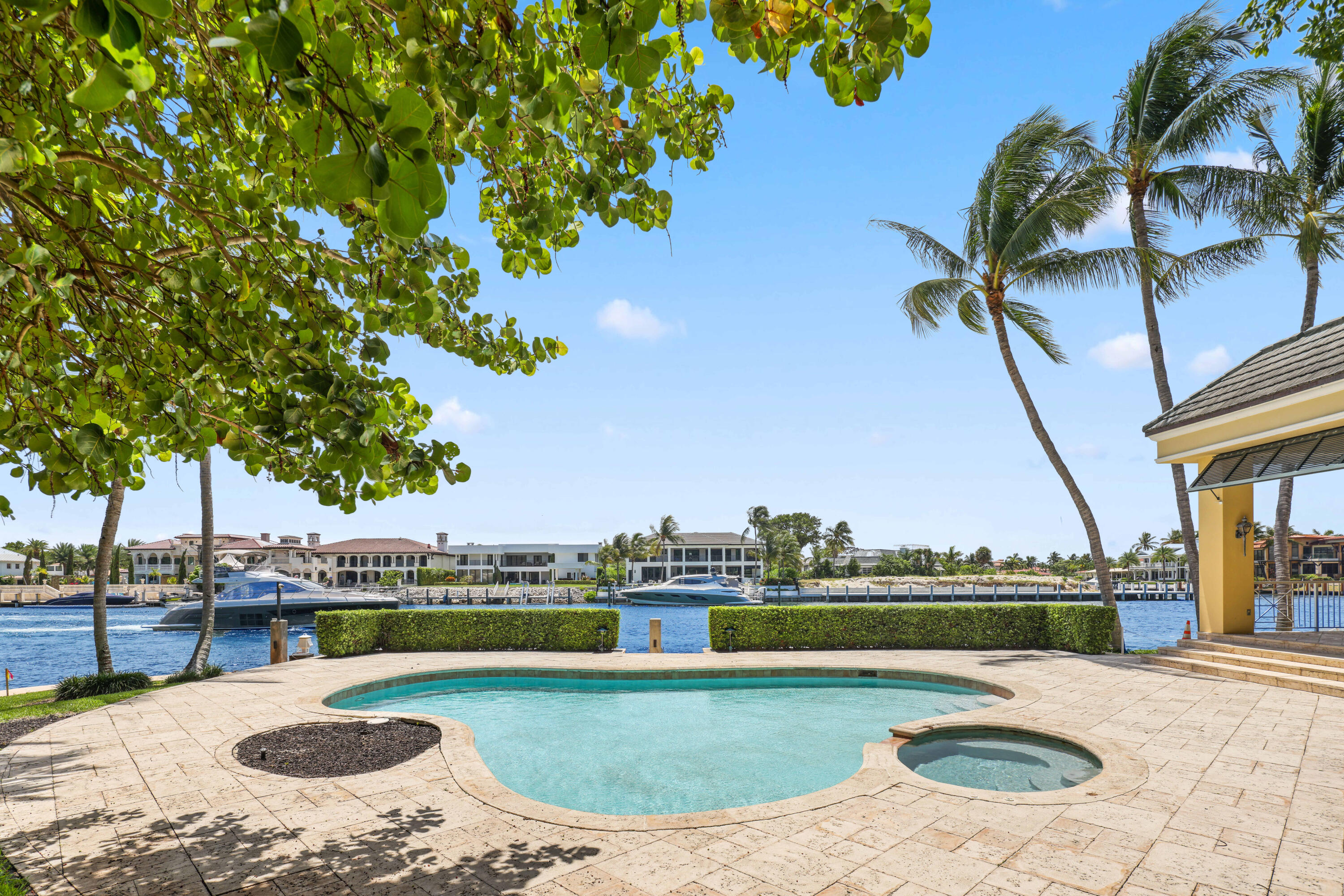 1083 Hillsboro Mile, Hillsboro Beach FL 33062