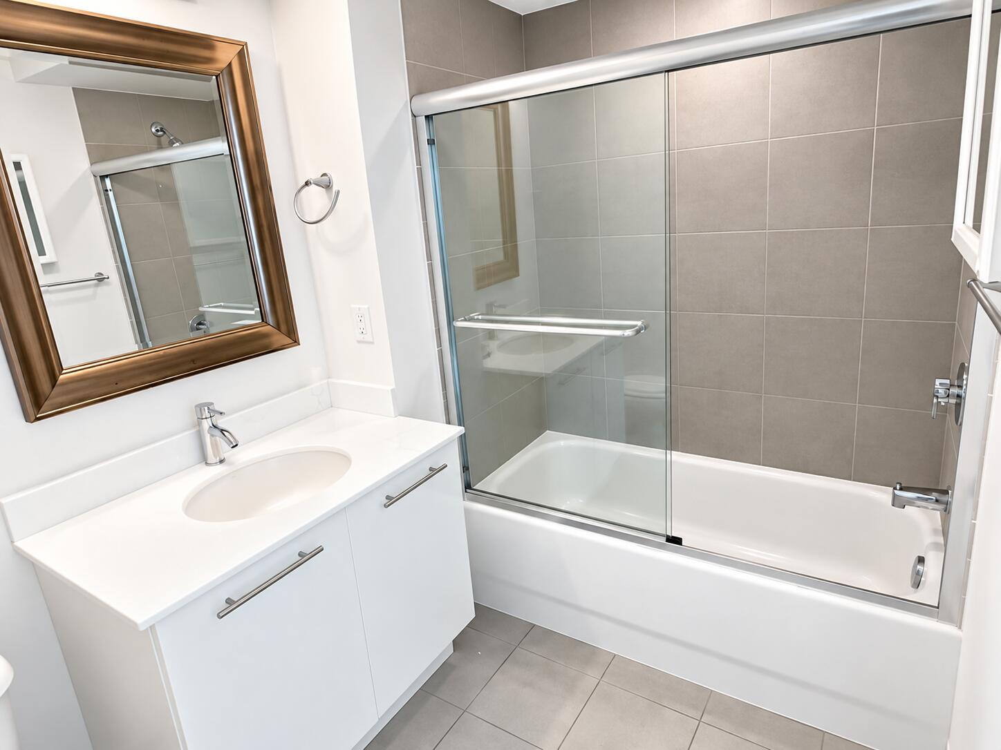 92 SW 3rd #4006, Miami FL 33130