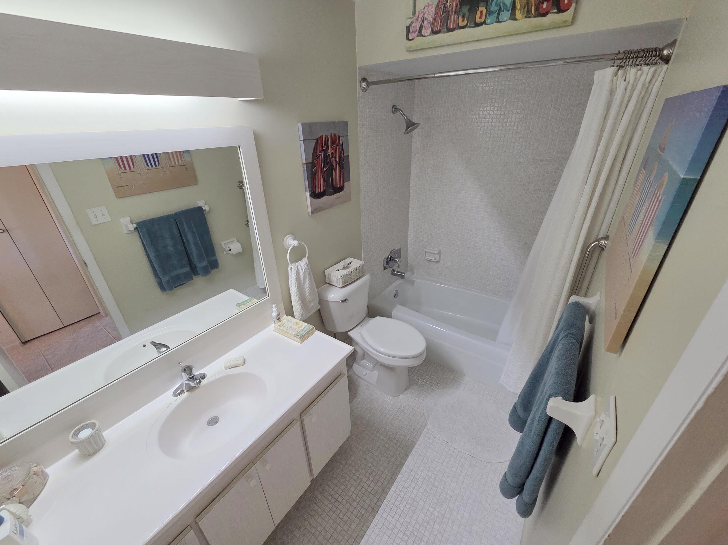 5550 N Ocean #204, Ocean Ridge FL 33435
