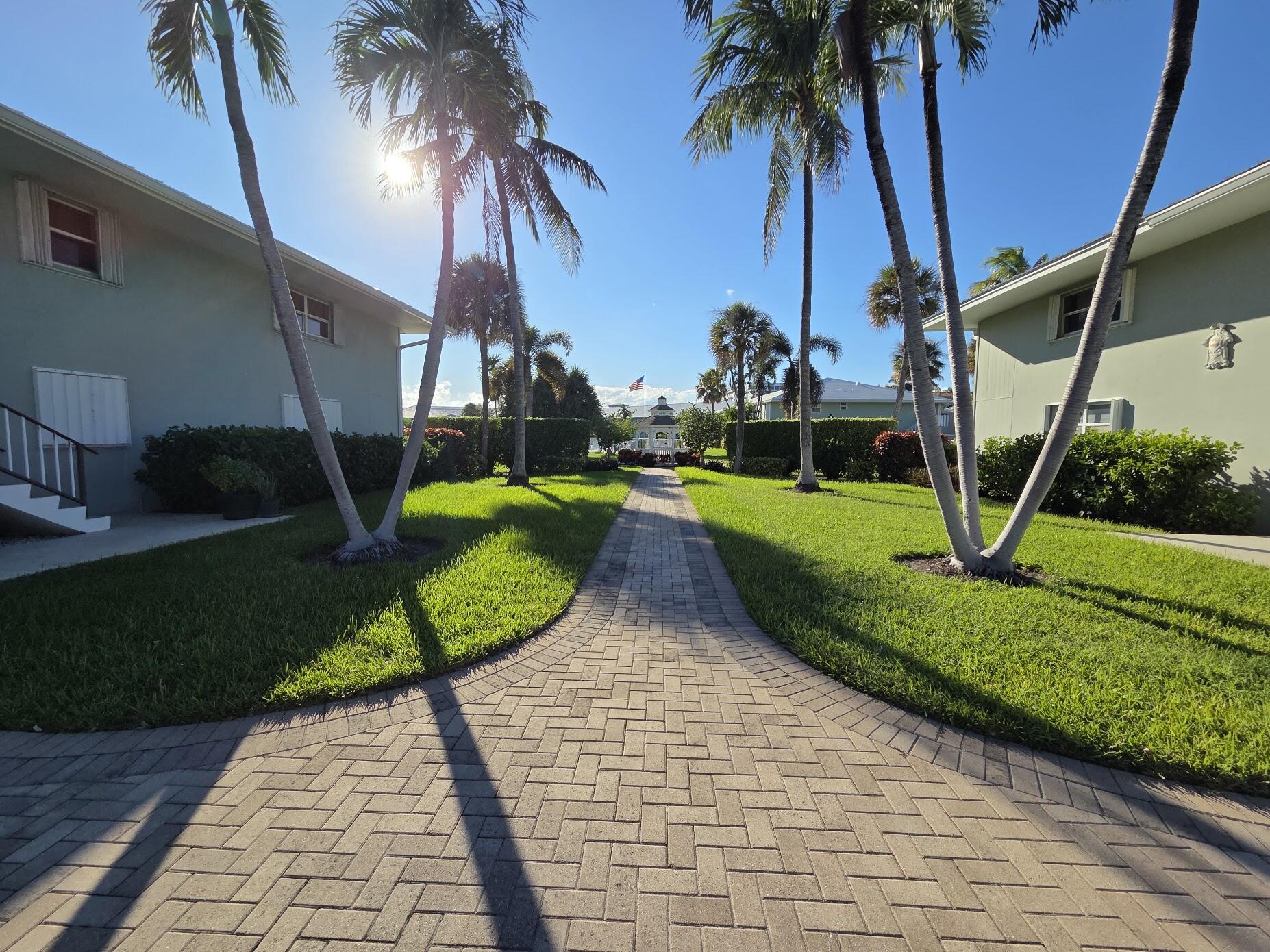 5550 N Ocean #204, Ocean Ridge FL 33435