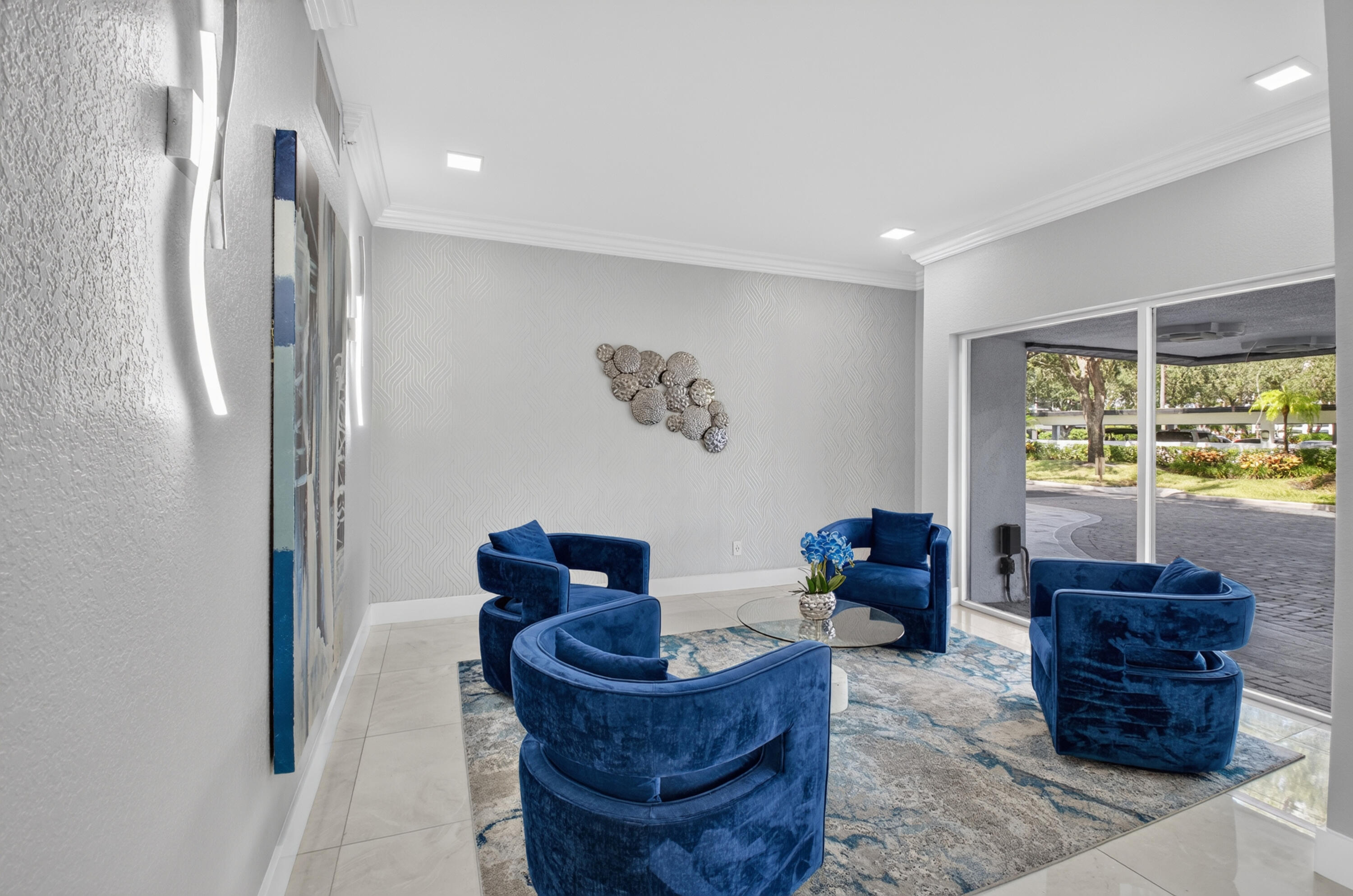 7786 Lakeside #614, Boca Raton FL 33434