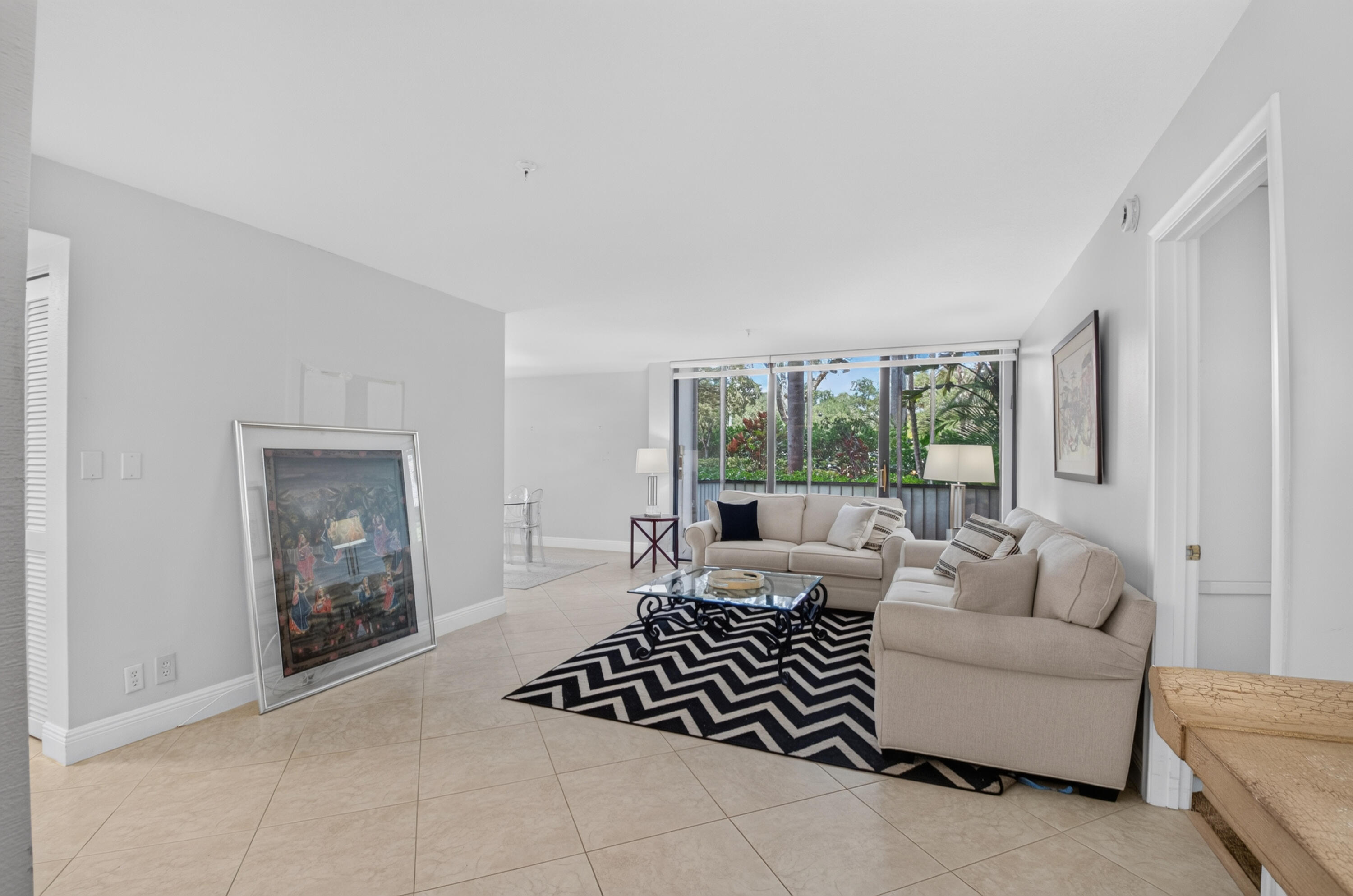 7786 Lakeside #614, Boca Raton FL 33434